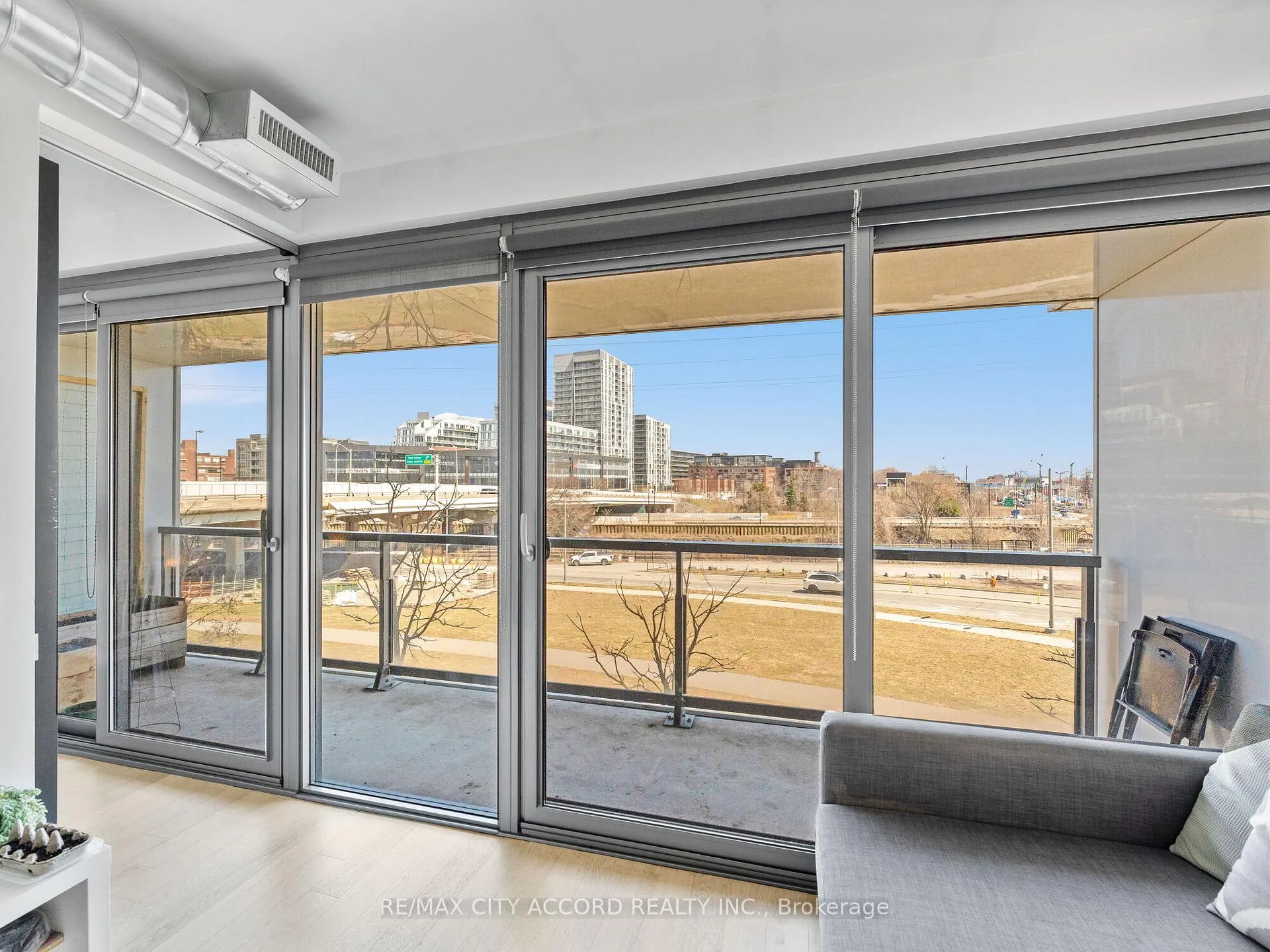 Photo 18 of Unit 305, 170 Bayview Avenue, Toronto, Moss Park — HOMEH