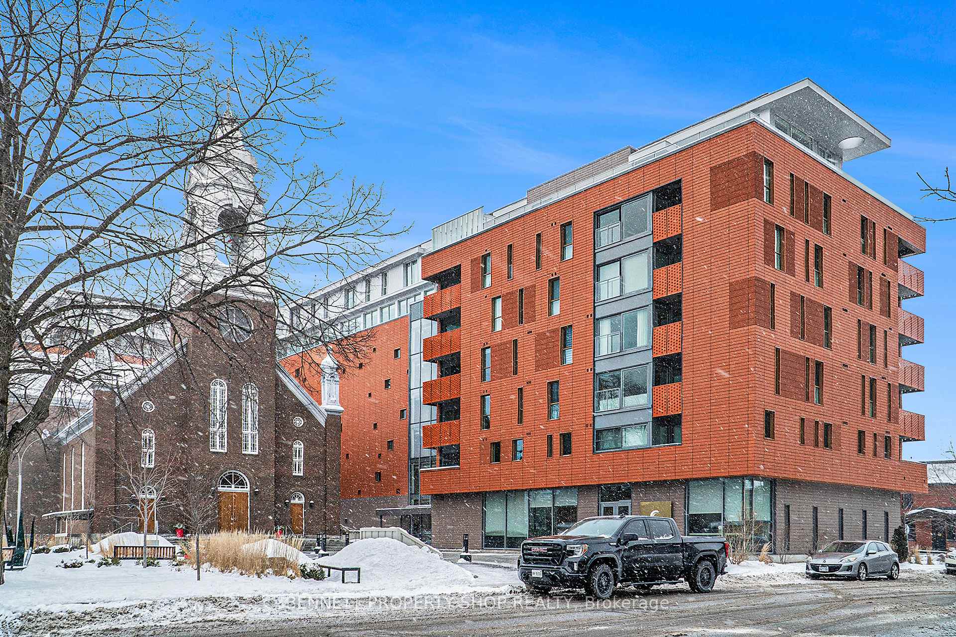 Front of Unit 1, 135 Barrette Street
