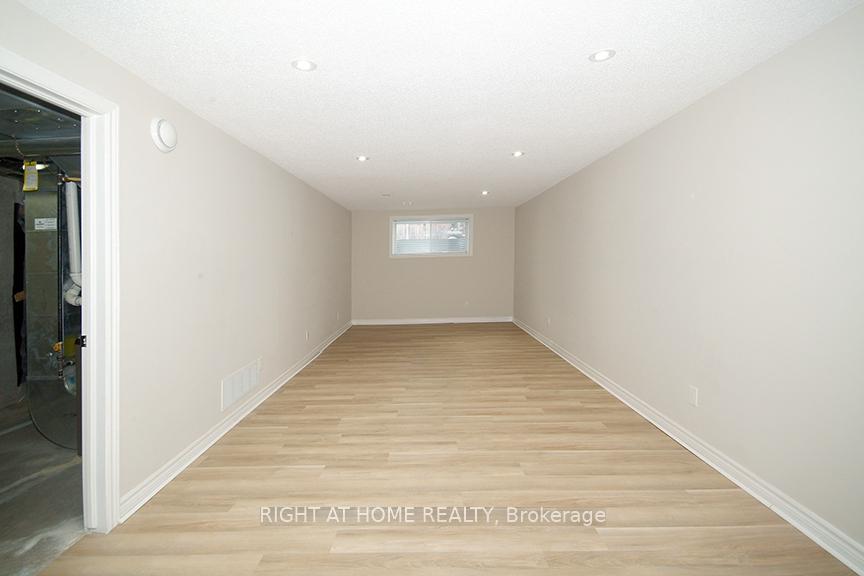 Photo 10 of 132 Mattingly Way, Ottawa, Riverside South/Gloucester Glen — HOMEH