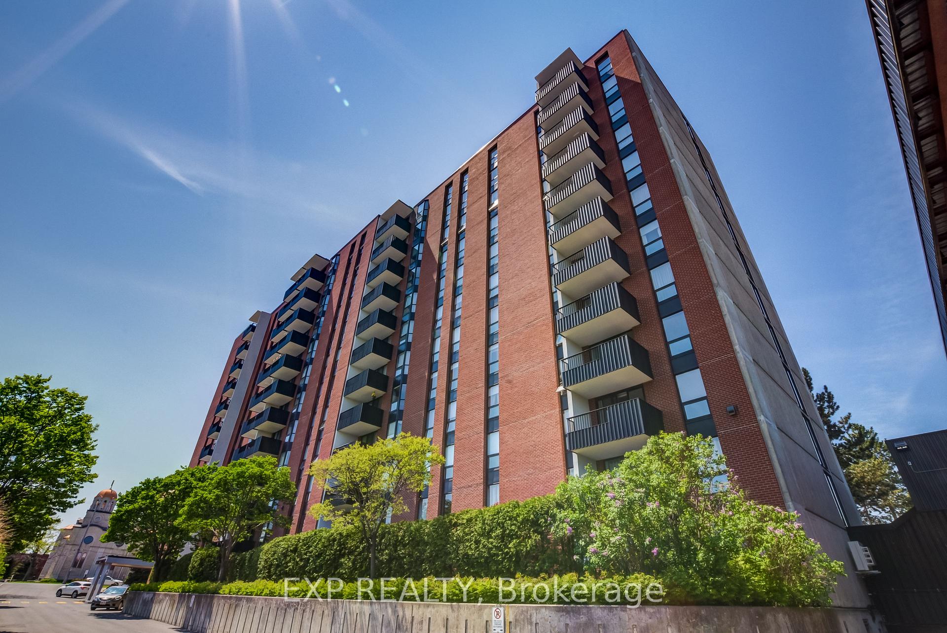 Photo 4 of Unit 211, 2951 Riverside Drive, Ottawa, Mooneys Bay/Riverside Park — HOMEH