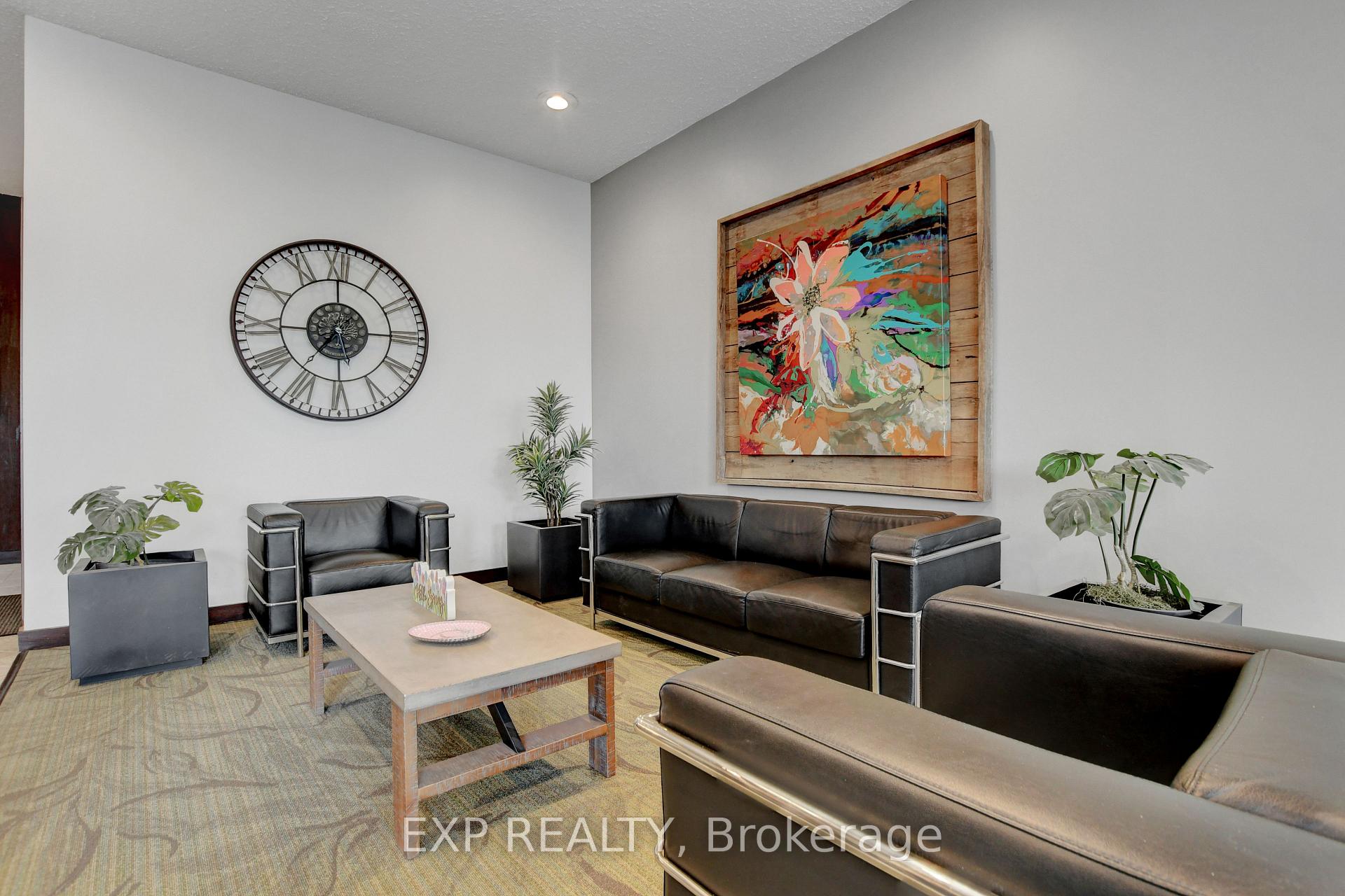Photo 5 of Unit 211, 2951 Riverside Drive, Ottawa, Mooneys Bay/Riverside Park — HOMEH