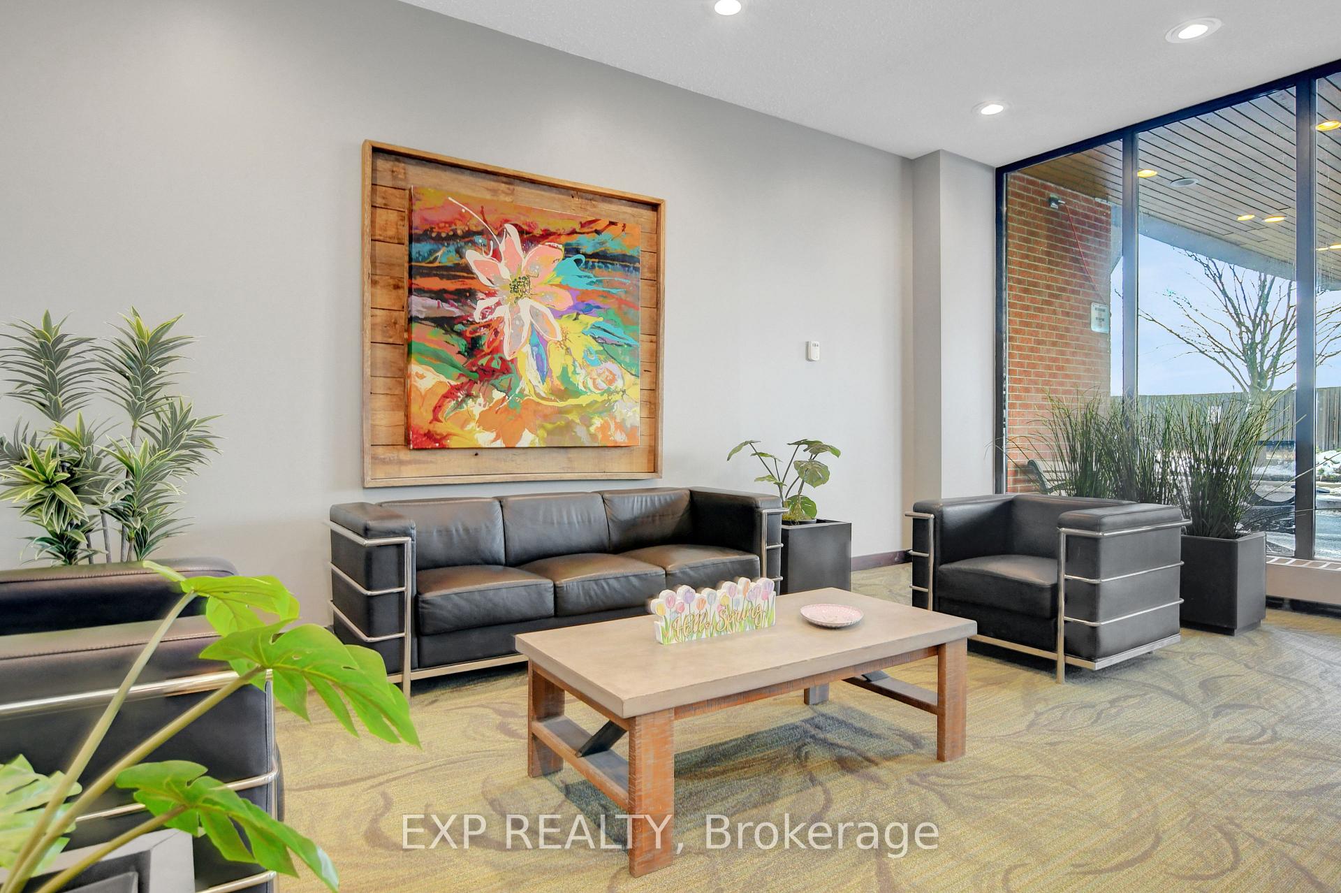 Photo 6 of Unit 211, 2951 Riverside Drive, Ottawa, Mooneys Bay/Riverside Park — HOMEH