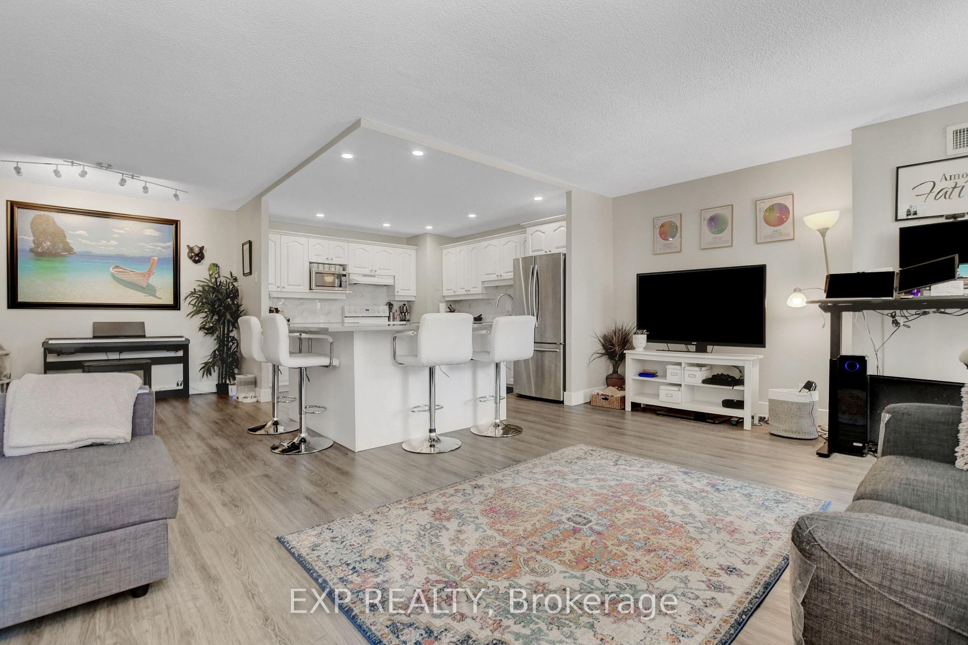 Photo 16 of Unit 211, 2951 Riverside Drive, Ottawa, Mooneys Bay/Riverside Park — HOMEH