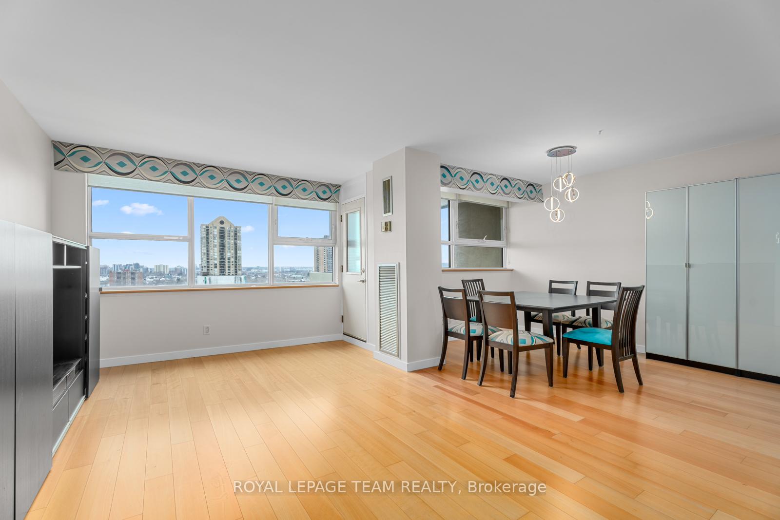 Photo 8 of Unit 1203, 555 Brittany Drive, Ottawa, Viscount Alexander Park — HOMEH