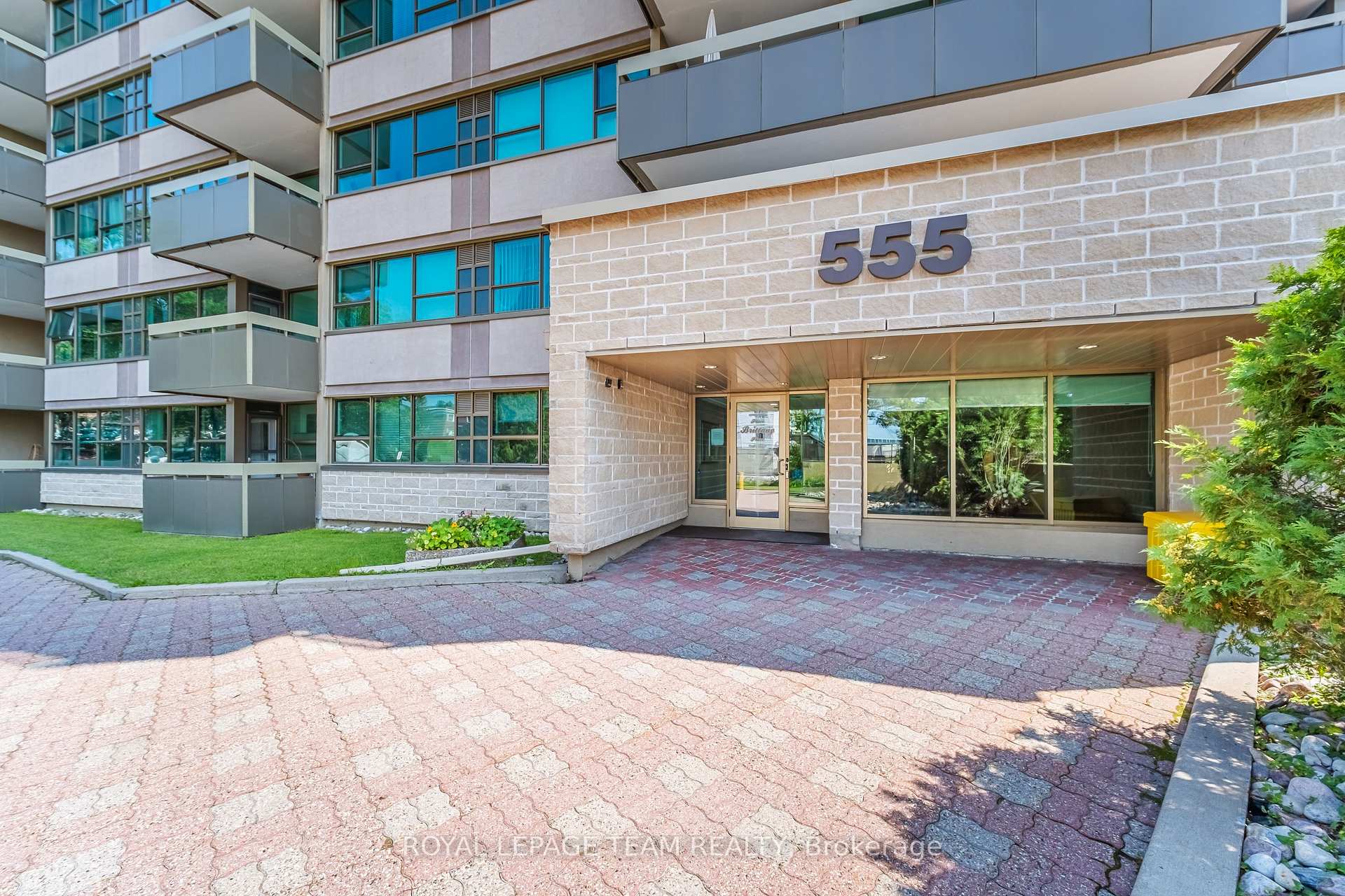 Photo 37 of Unit 1203, 555 Brittany Drive, Ottawa, Viscount Alexander Park — HOMEH