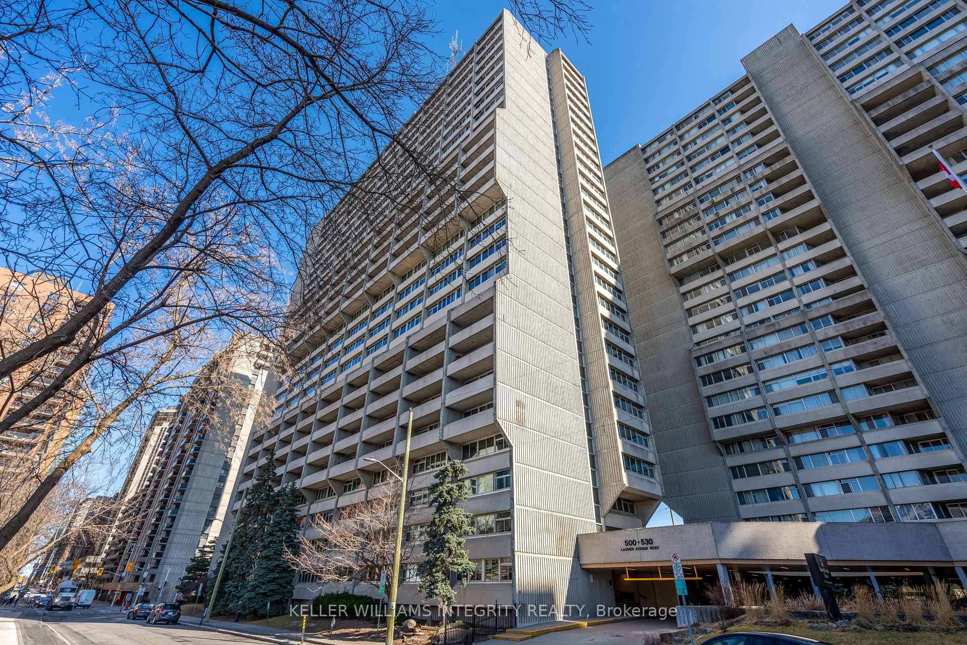 Front of Unit 202, 500 Laurier Avenue W