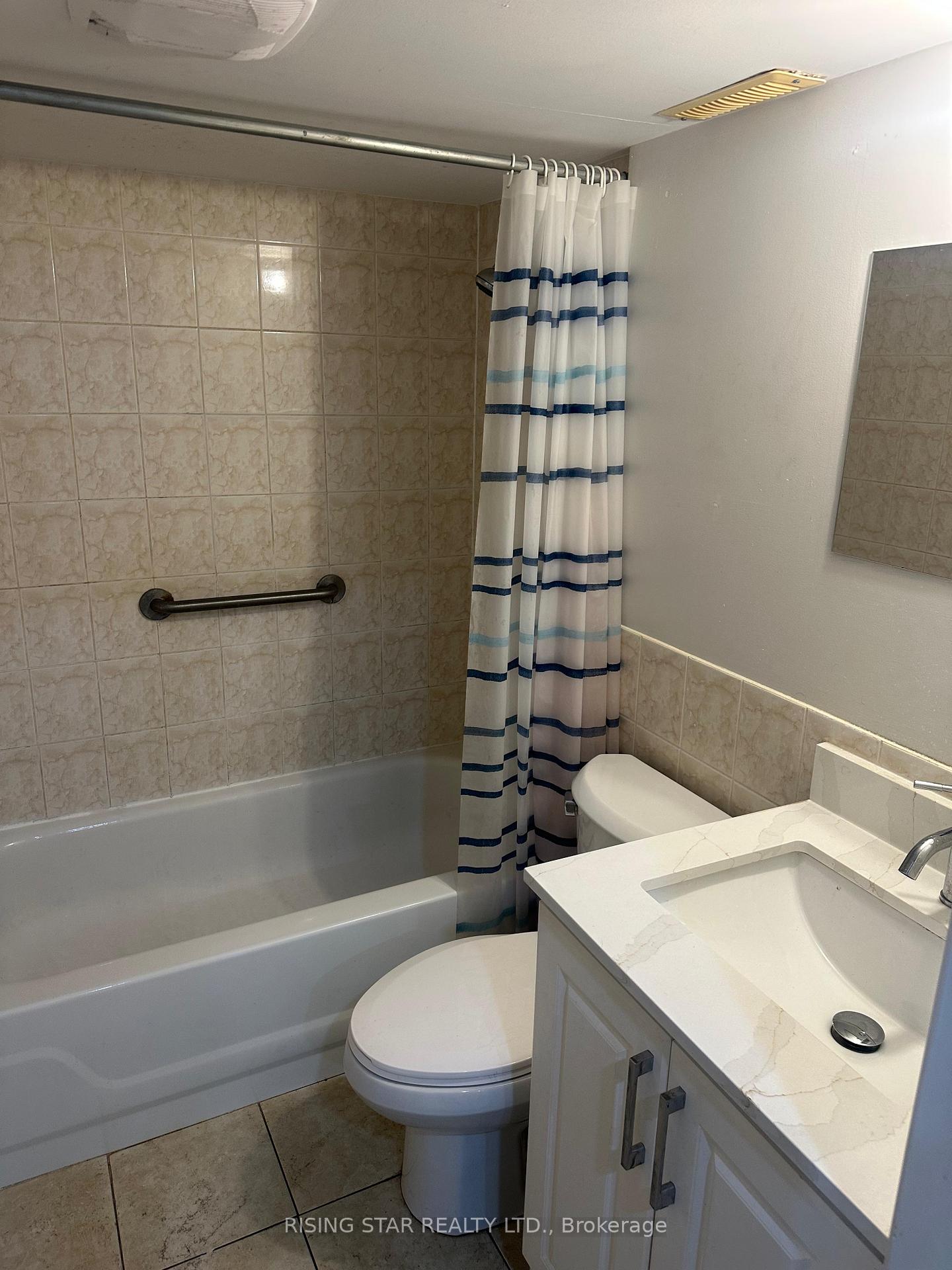 Photo 7 of 31 Harbourtown Crescent, Brampton, Madoc — HOMEH
