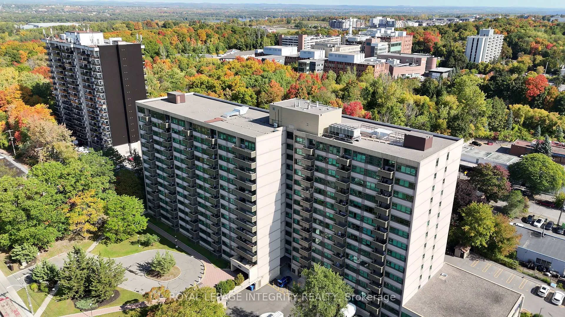 Photo 1 of Unit 1008, 555 Brittany Drive, Ottawa, Viscount Alexander Park — HOMEH