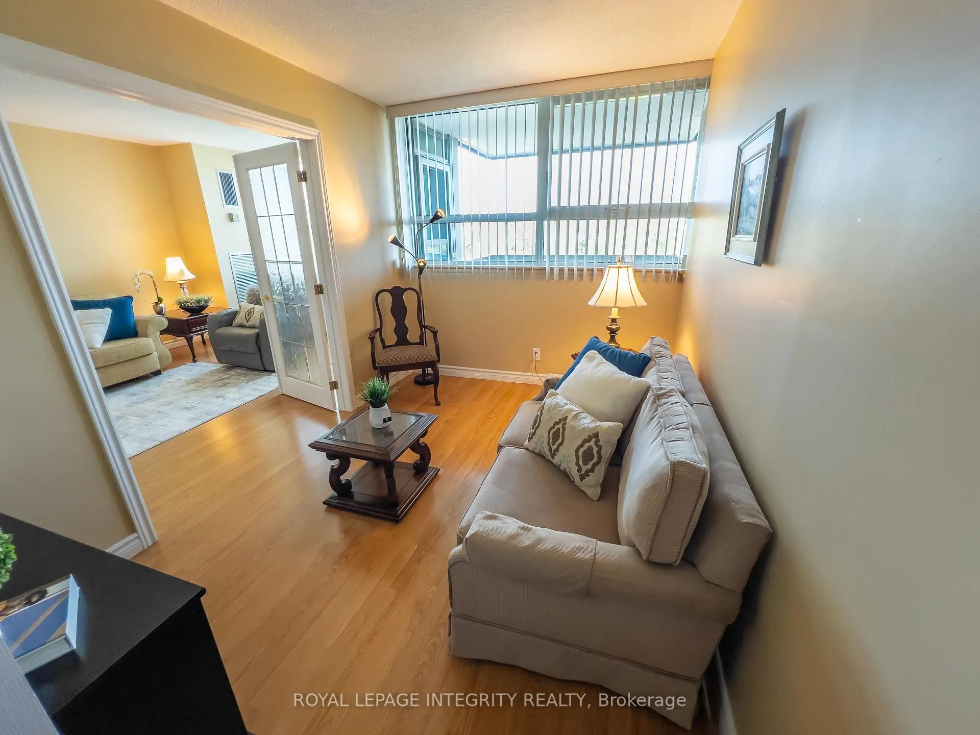 Photo 18 of Unit 1008, 555 Brittany Drive, Ottawa, Viscount Alexander Park — HOMEH