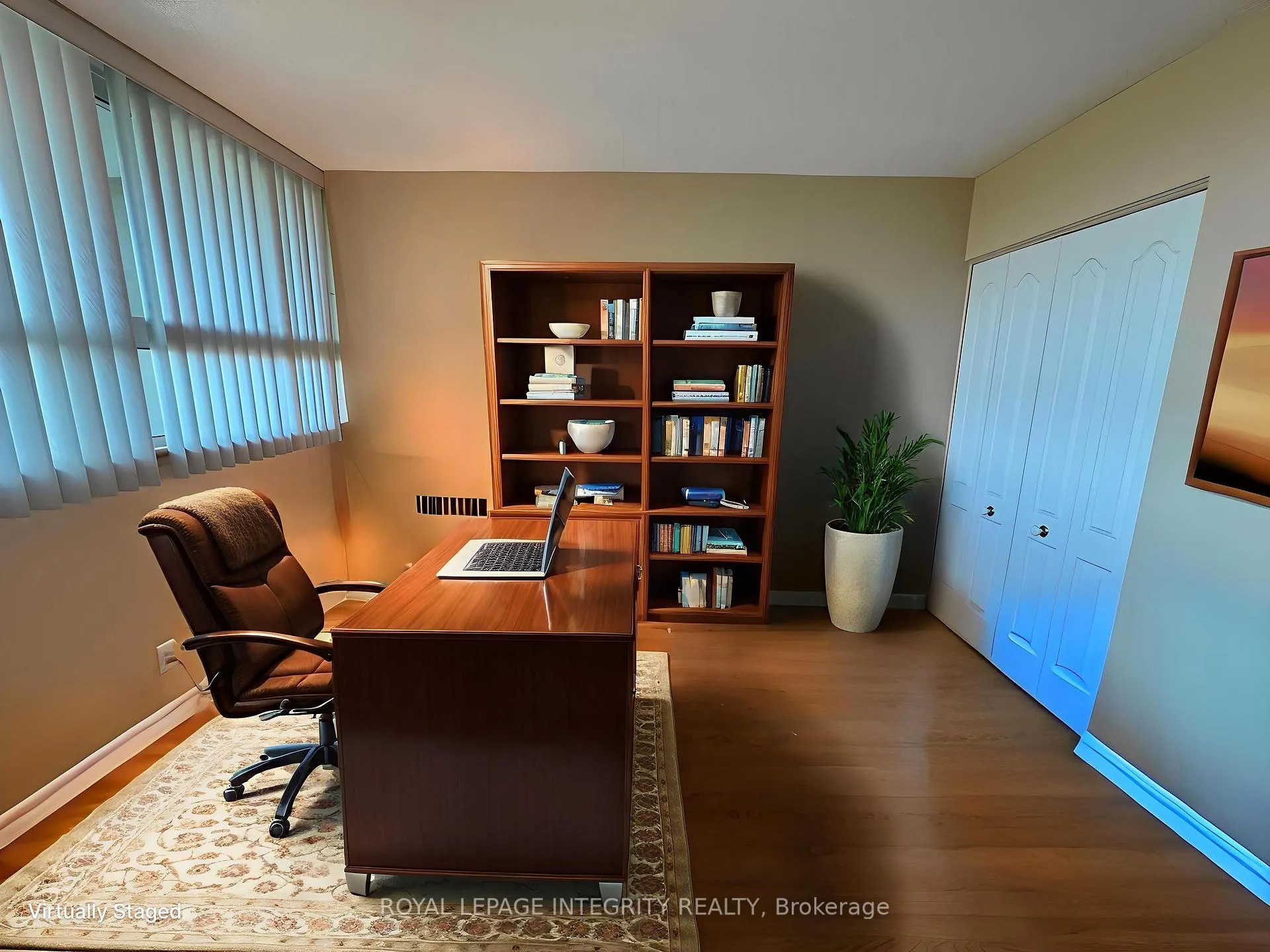 Photo 19 of Unit 1008, 555 Brittany Drive, Ottawa, Viscount Alexander Park — HOMEH