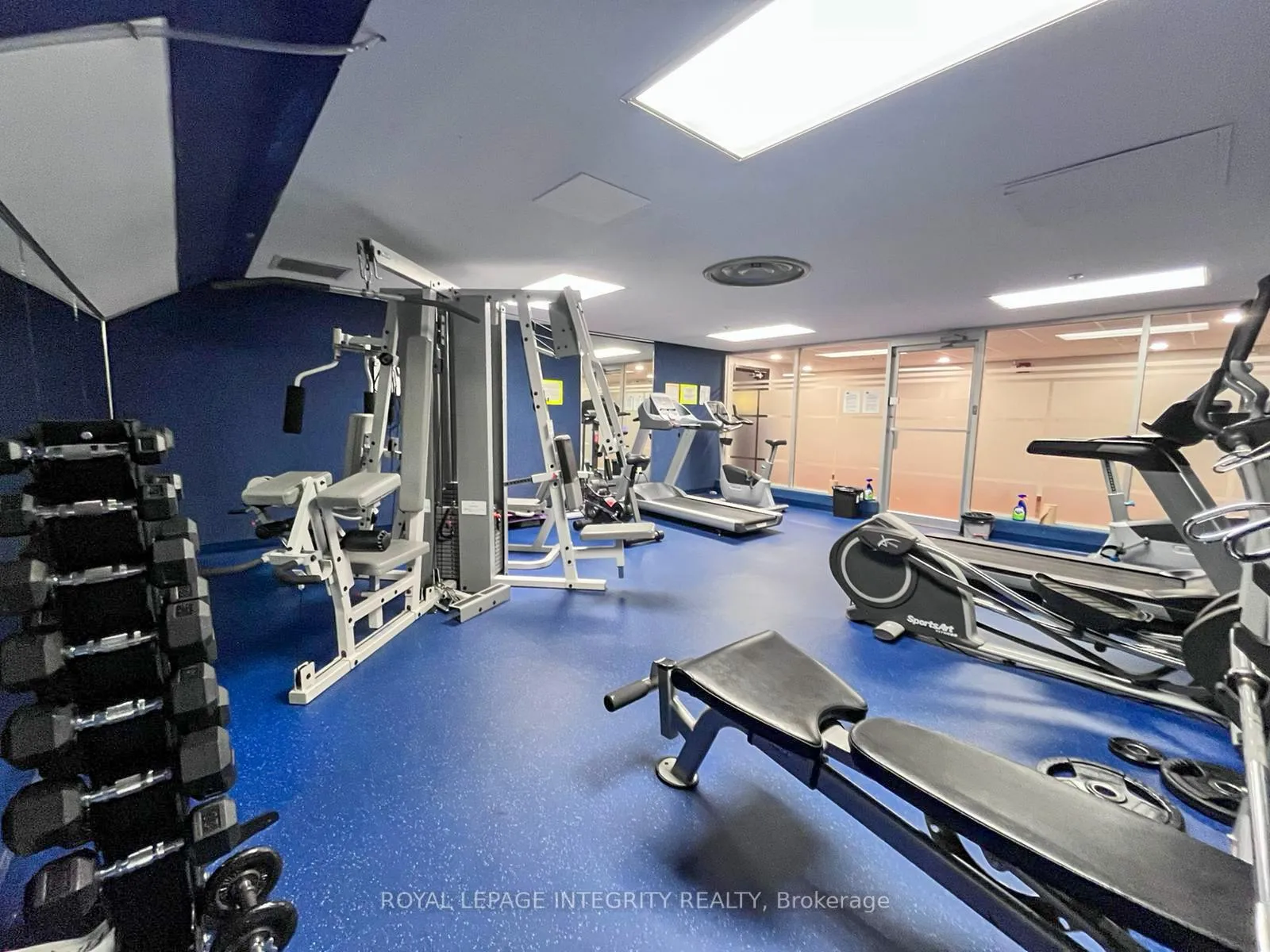Photo 33 of Unit 1008, 555 Brittany Drive, Ottawa, Viscount Alexander Park — HOMEH