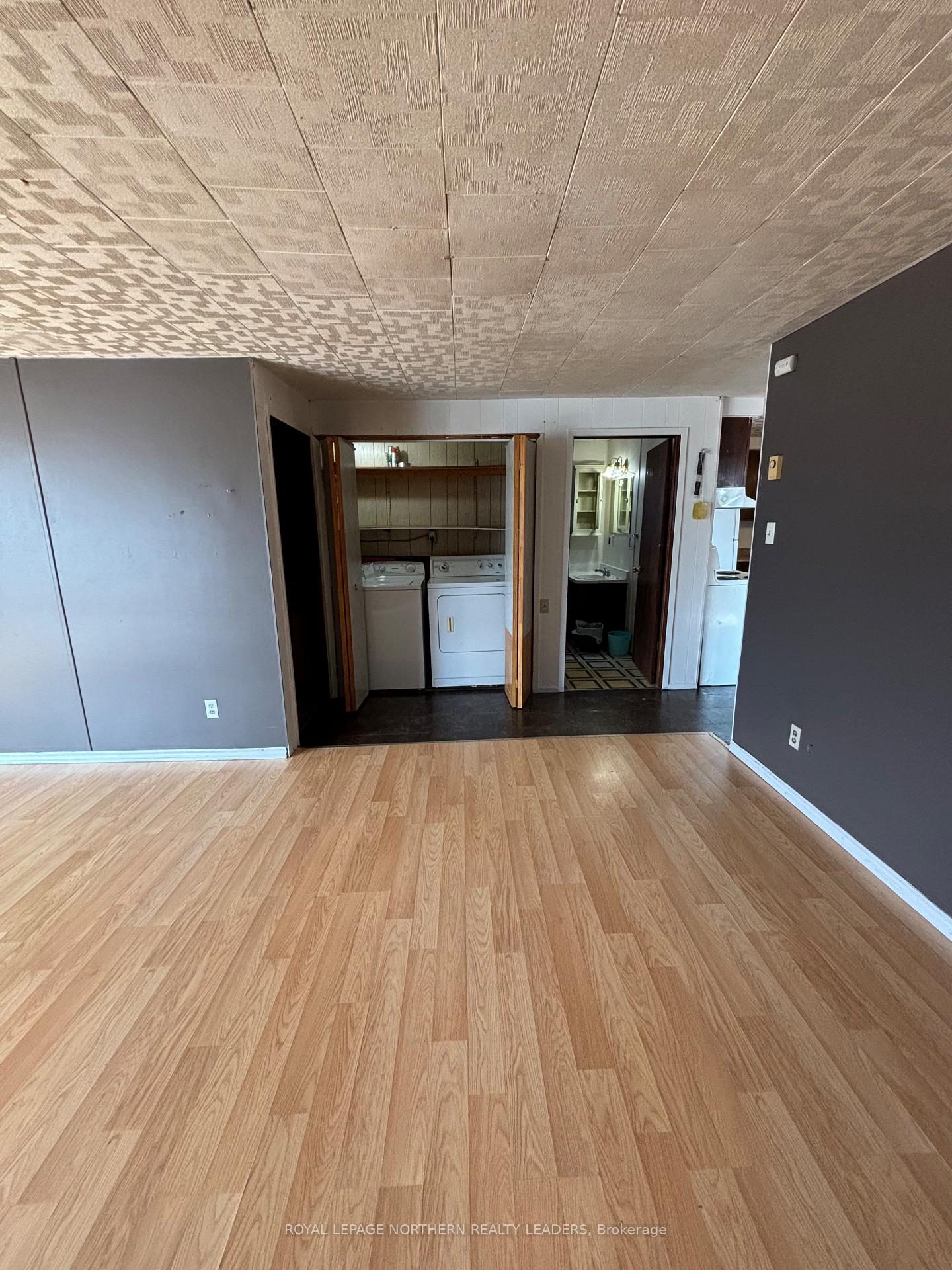 Photo 29 of 320 Ninth Avenue, Cochrane — HOMEH