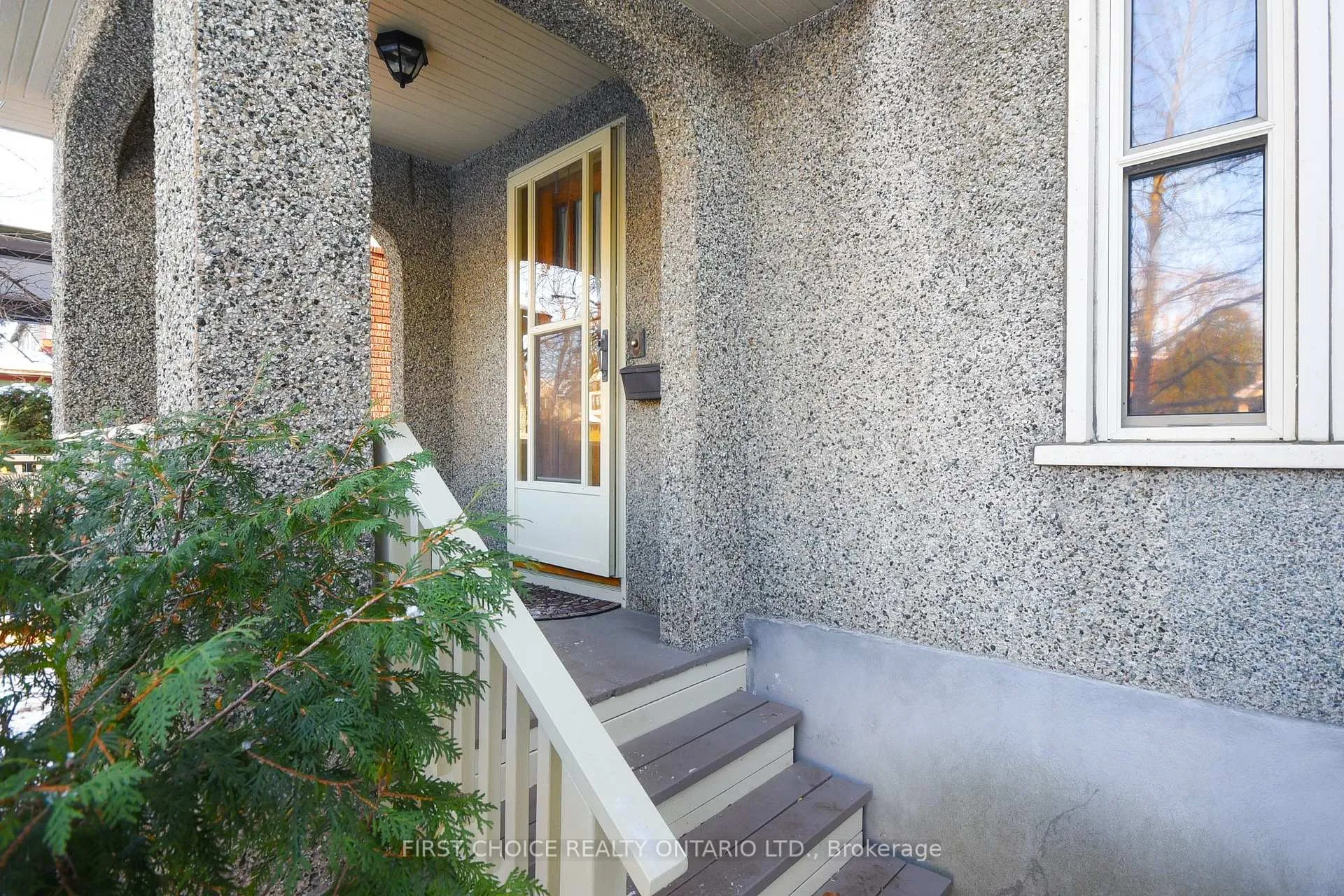 Photo 2 of 142 Broadway Avenue, Ottawa, Glebe — HOMEH