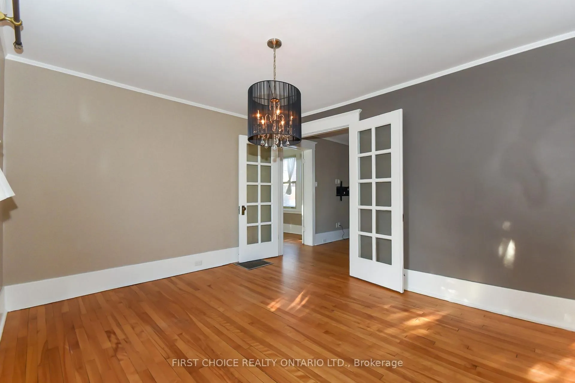 Photo 9 of 142 Broadway Avenue, Ottawa, Glebe — HOMEH
