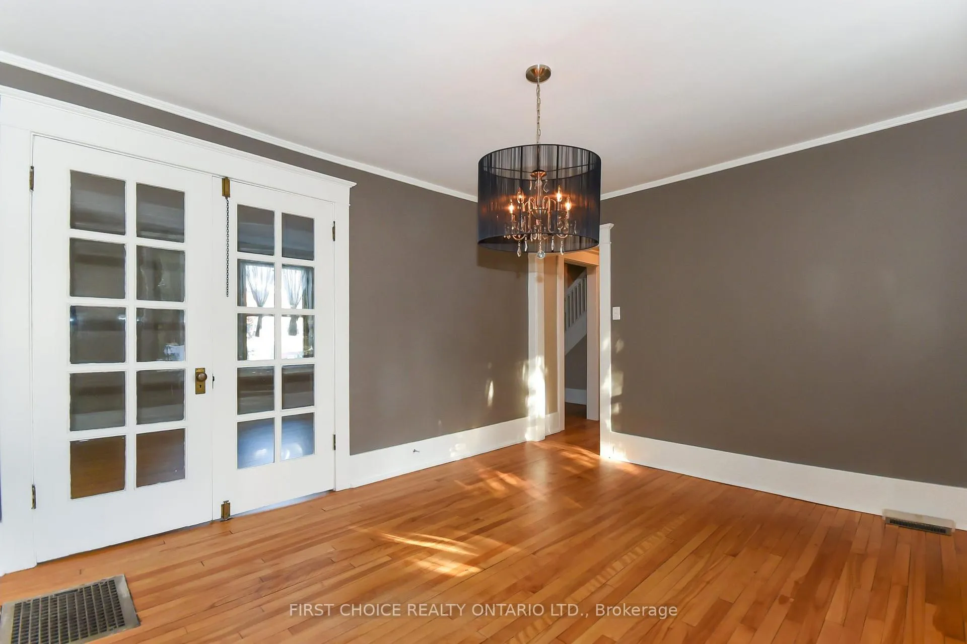 Photo 10 of 142 Broadway Avenue, Ottawa, Glebe — HOMEH