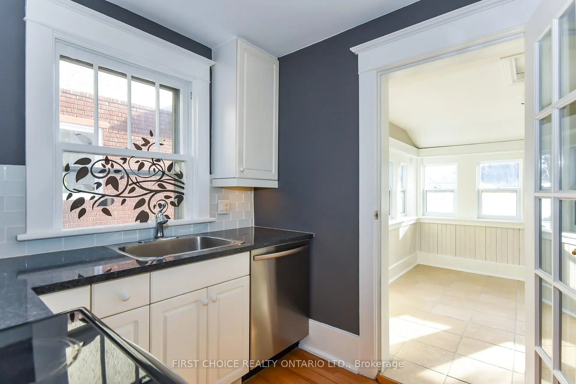 Photo 14 of 142 Broadway Avenue, Ottawa, Glebe — HOMEH