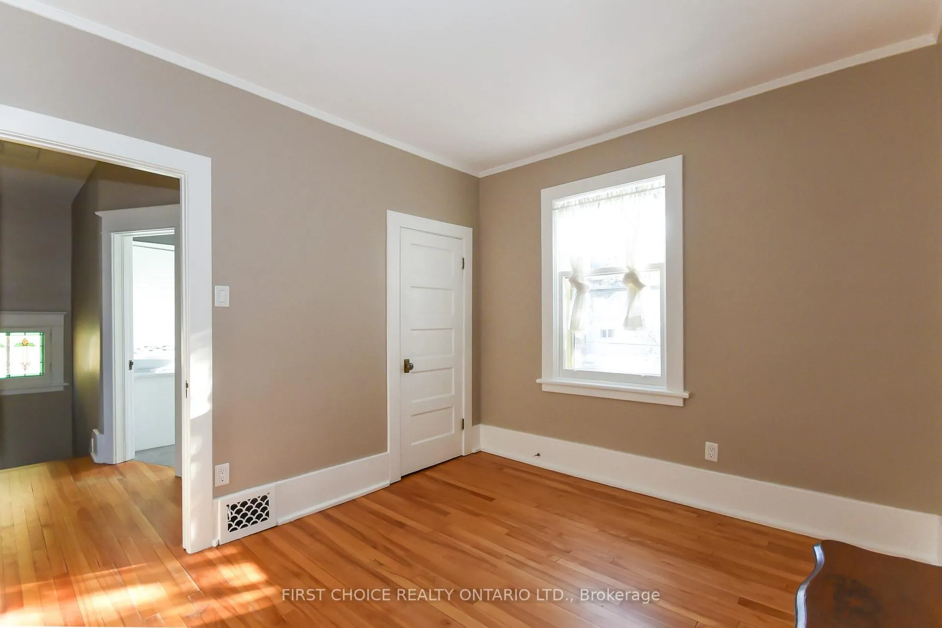 Photo 28 of 142 Broadway Avenue, Ottawa, Glebe — HOMEH