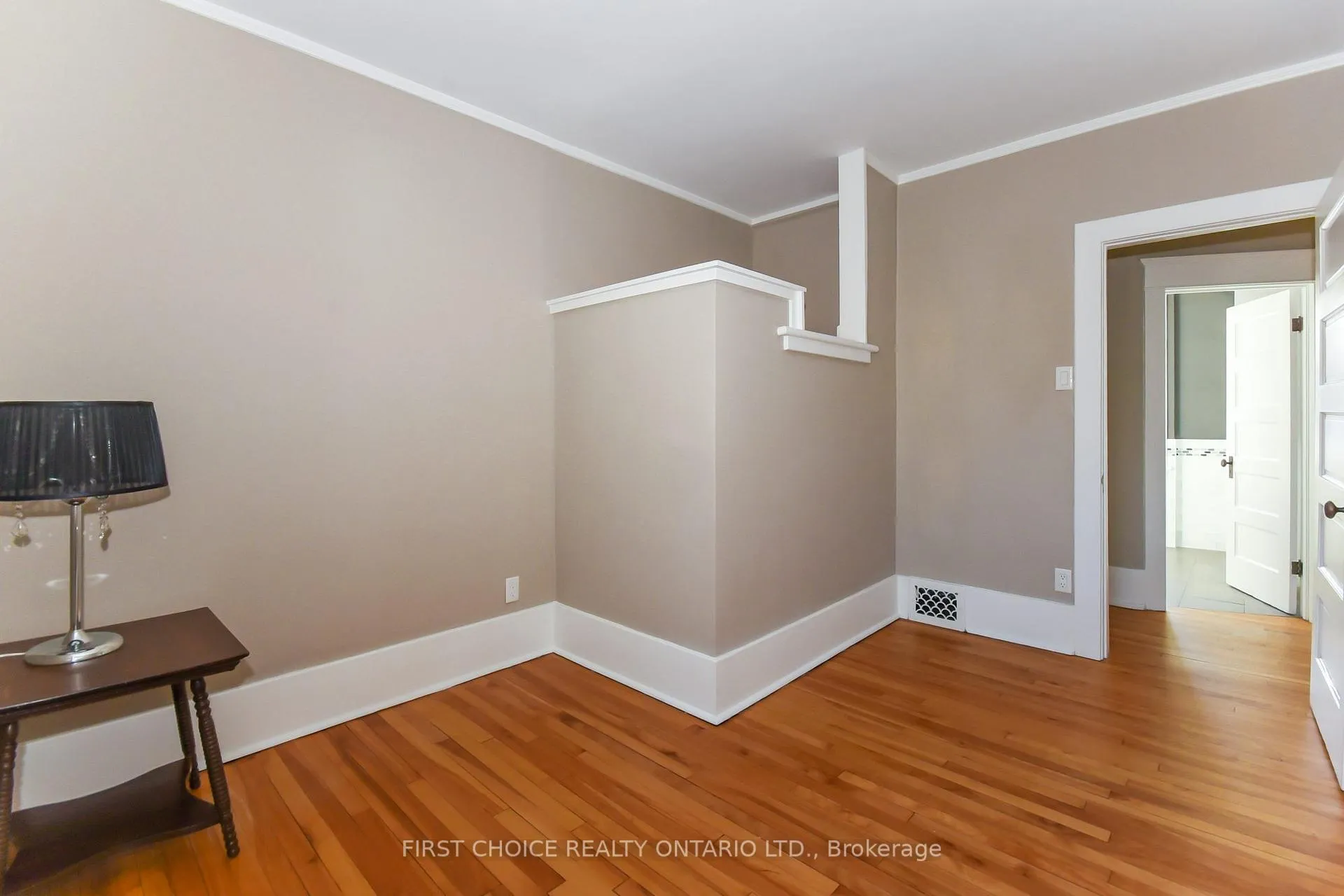 Photo 29 of 142 Broadway Avenue, Ottawa, Glebe — HOMEH