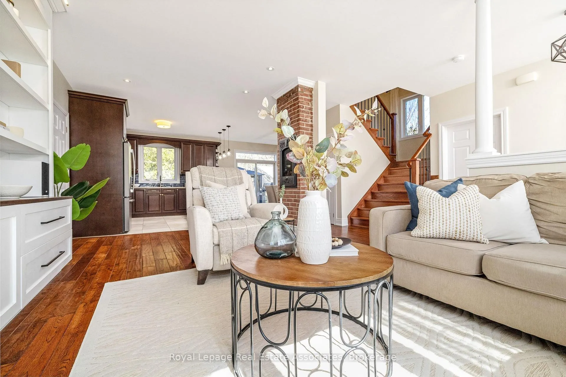 Photo 8 of 3 Beaver Street, Halton Hills, Glen Williams — HOMEH