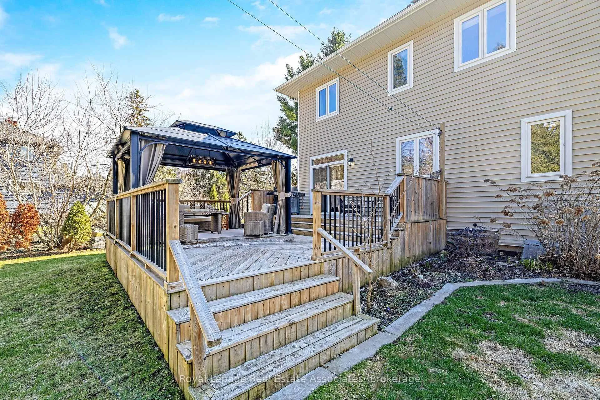 Photo 36 of 3 Beaver Street, Halton Hills, Glen Williams — HOMEH