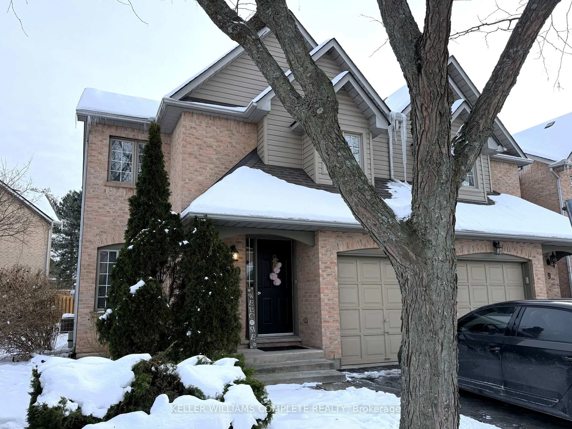 Front of Unit 10, 320 Hamilton Drive