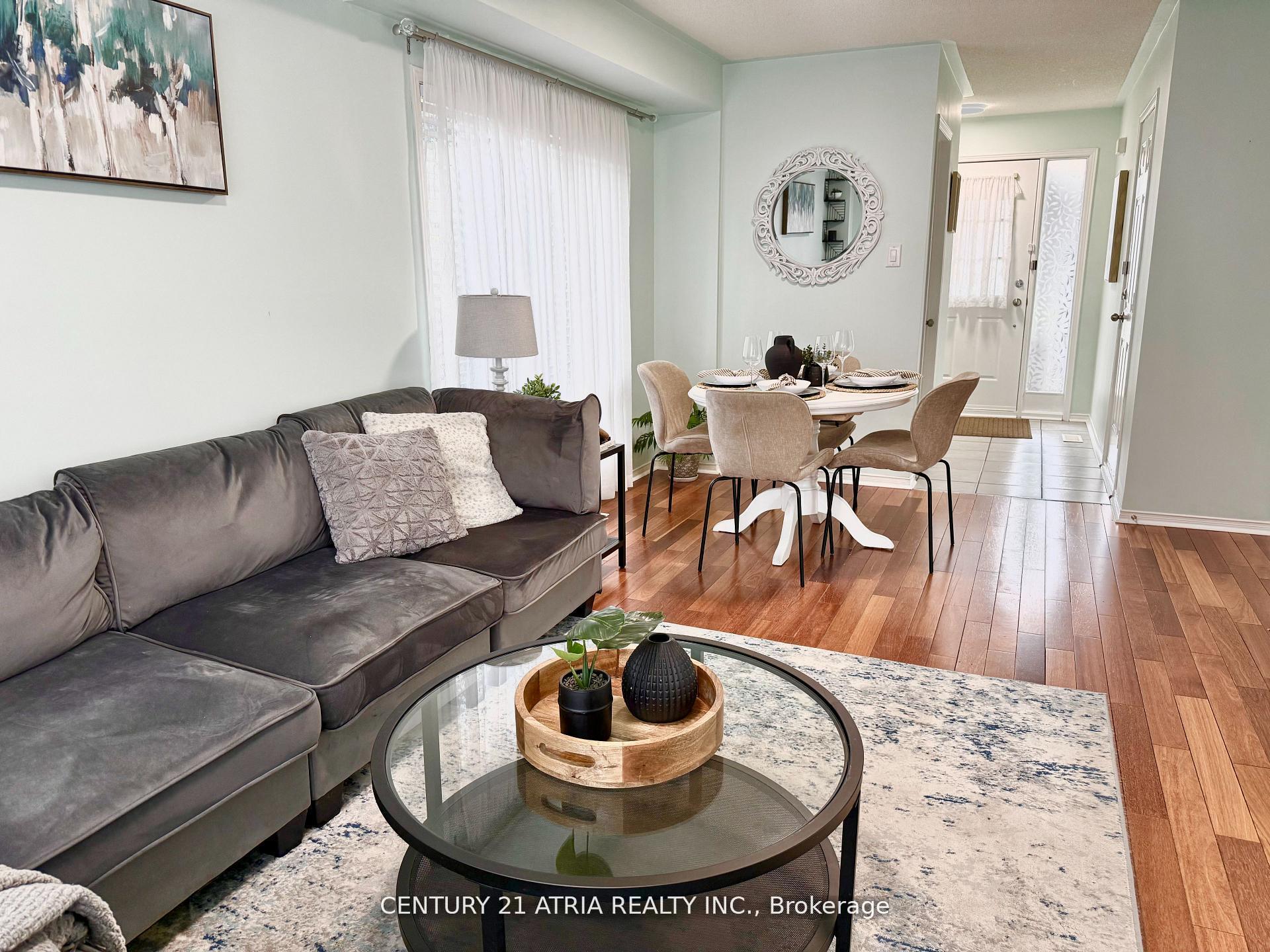 Photo 5 of 12 Lyfytt Crescent, Barrie, West Bayfield — HOMEH