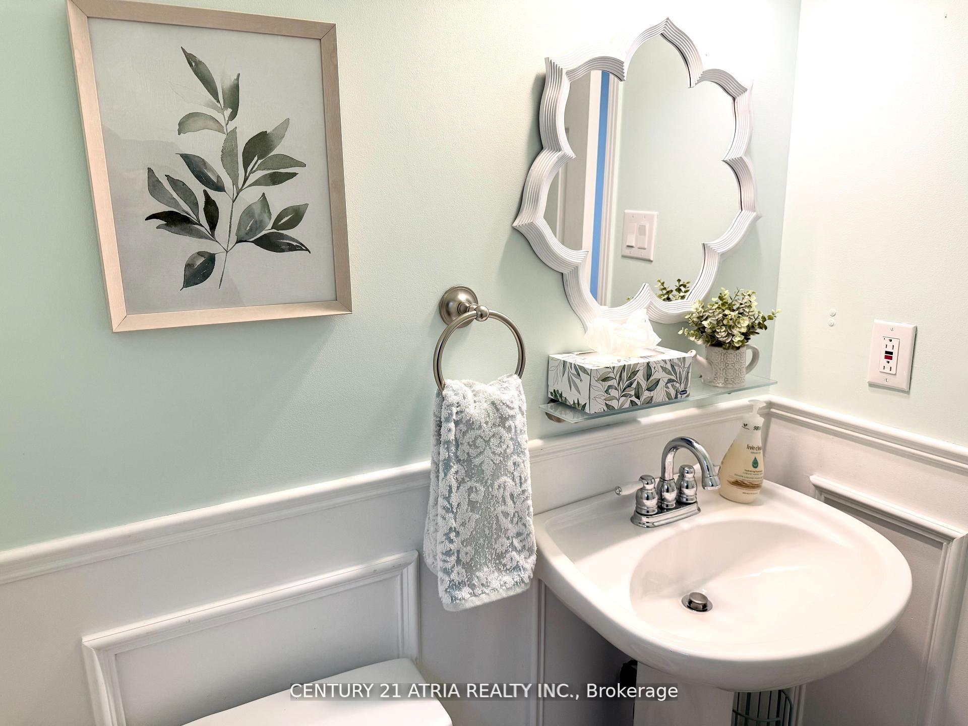 Photo 13 of 12 Lyfytt Crescent, Barrie, West Bayfield — HOMEH