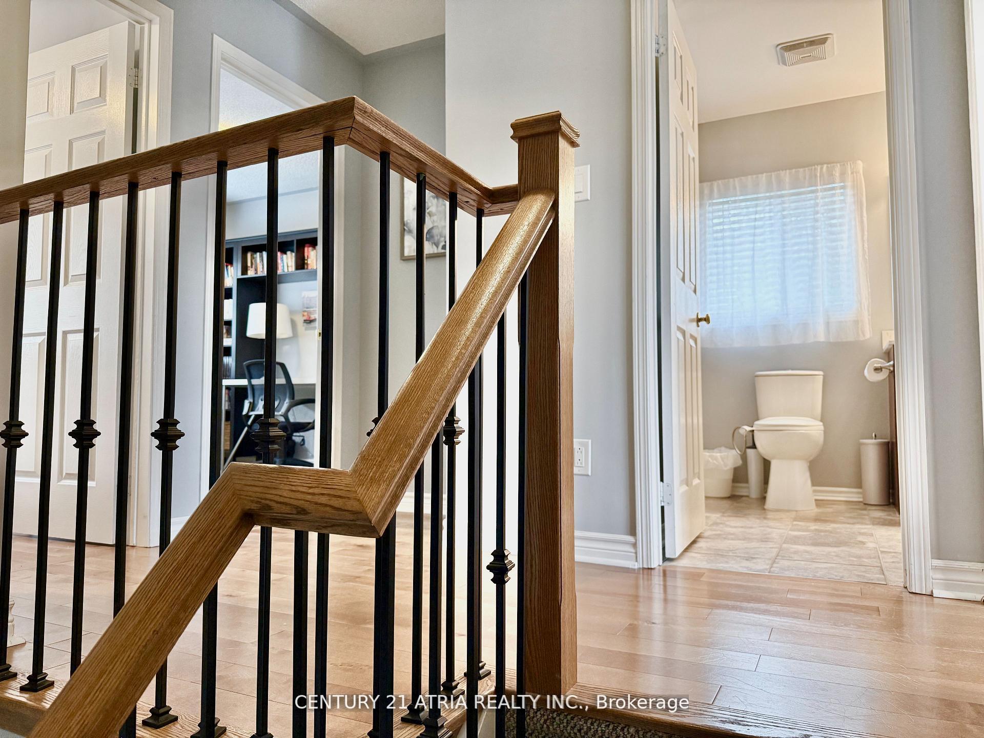 Photo 9 of 12 Lyfytt Crescent, Barrie, West Bayfield — HOMEH