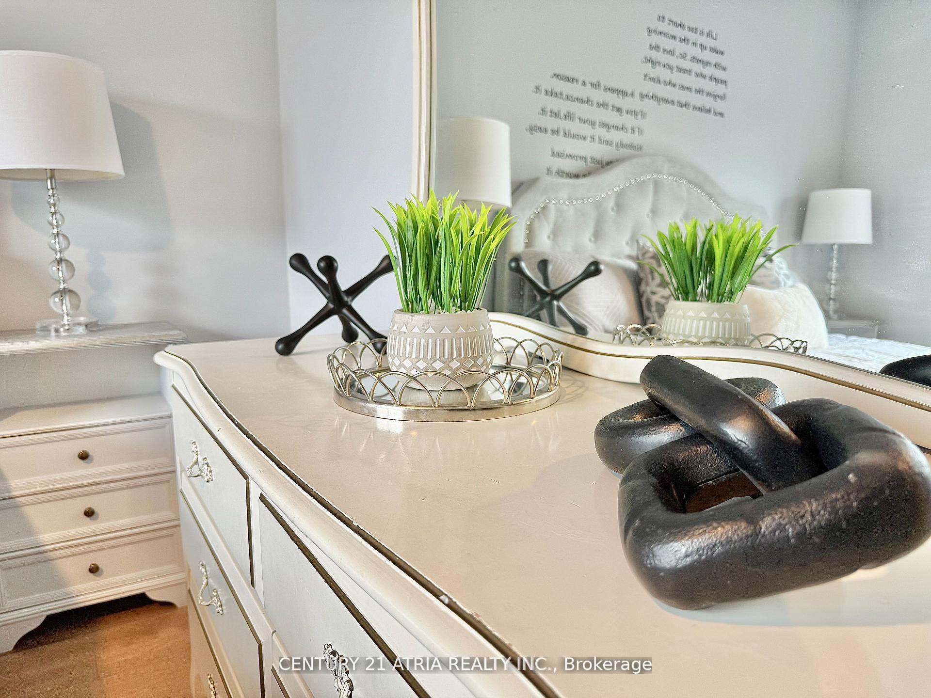 Photo 14 of 12 Lyfytt Crescent, Barrie, West Bayfield — HOMEH