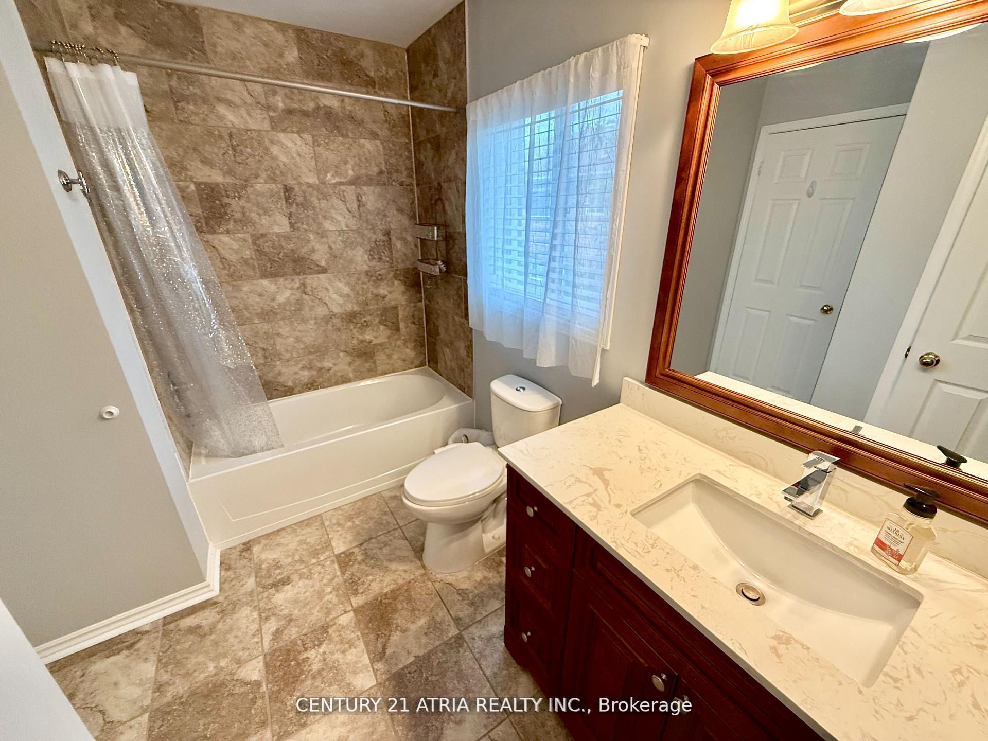 Photo 22 of 12 Lyfytt Crescent, Barrie, West Bayfield — HOMEH