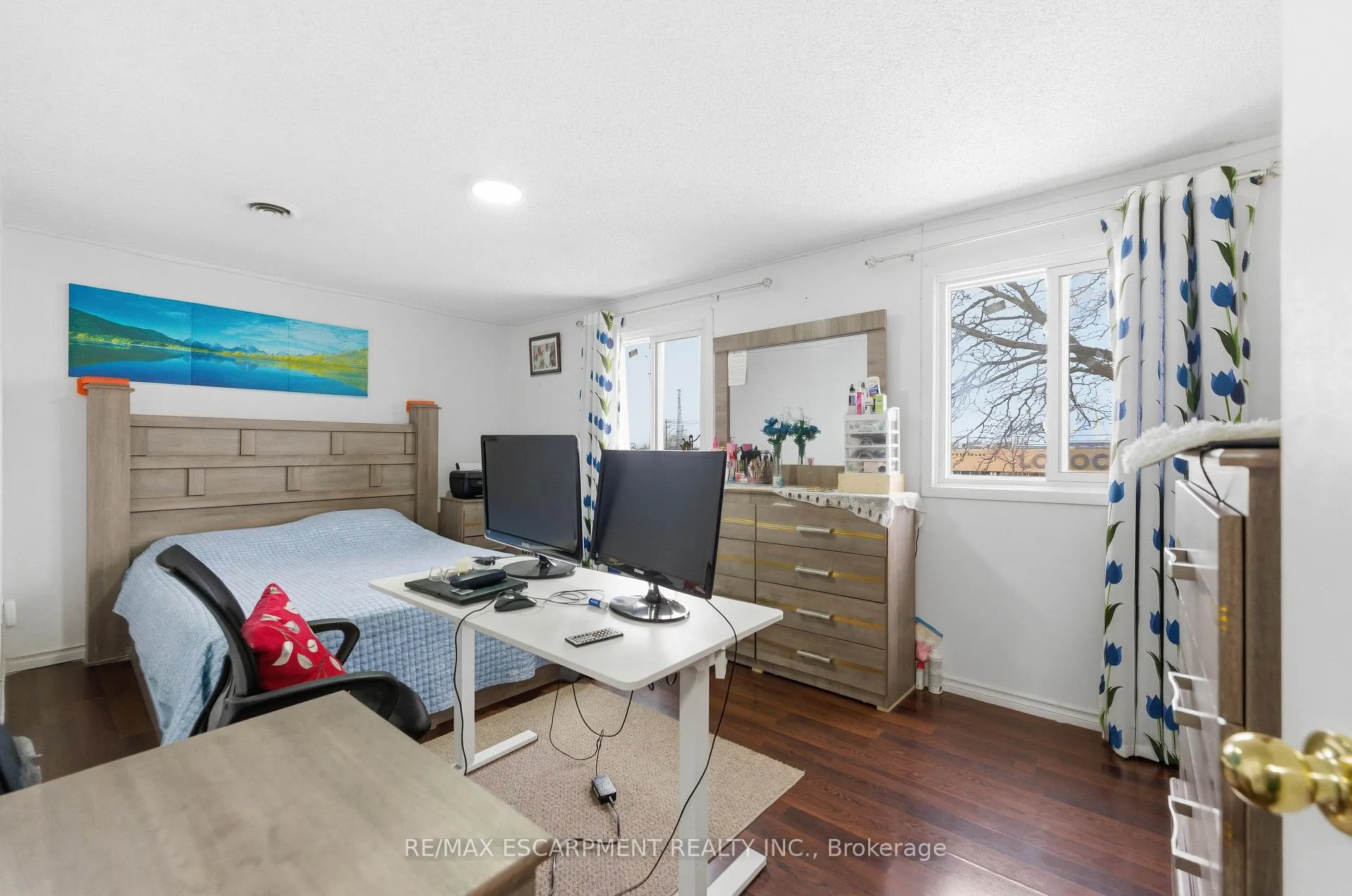Photo 8 of Unit 2, 262 Kenora Avenue, Hamilton, Kentley — HOMEH
