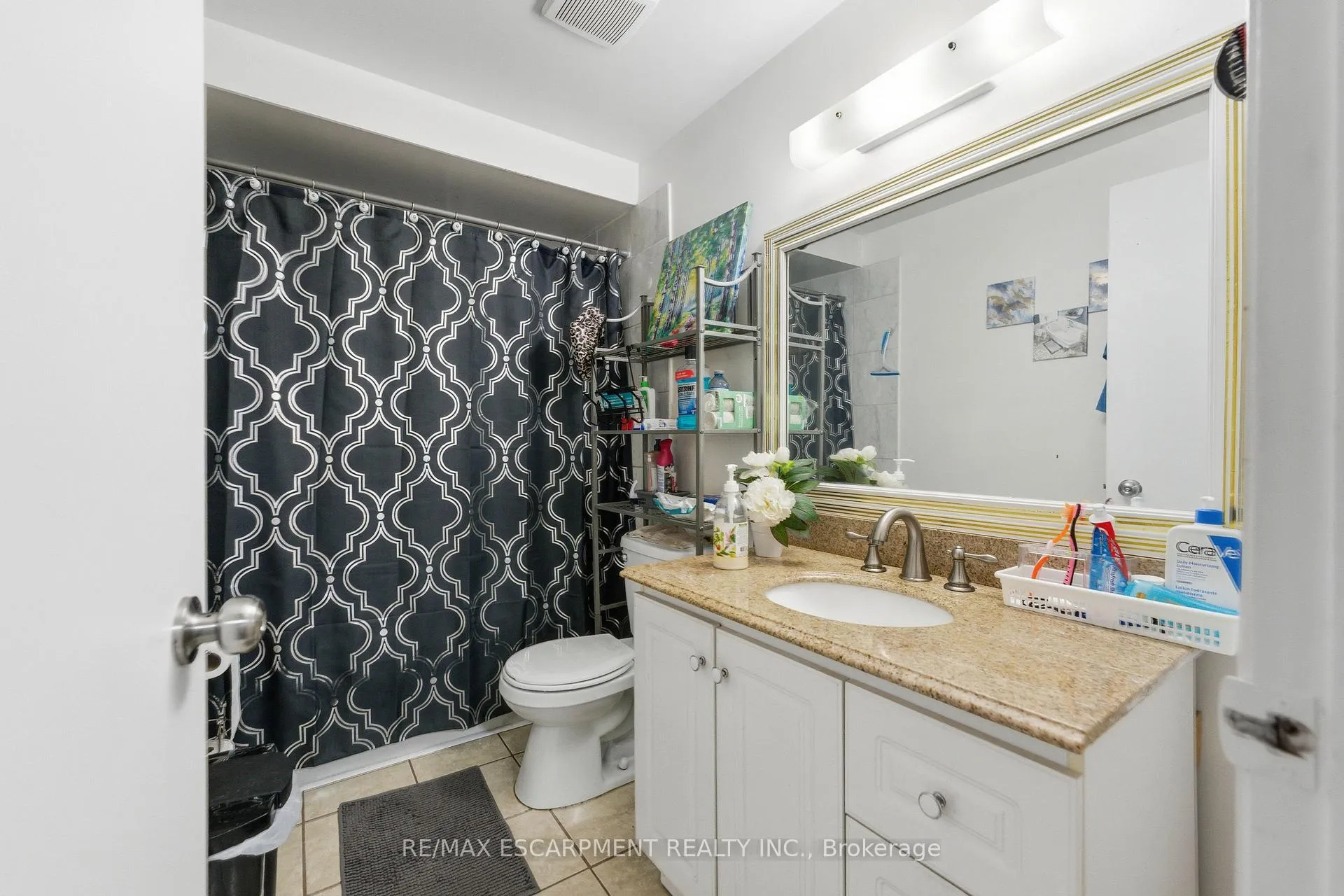 Photo 11 of Unit 2, 262 Kenora Avenue, Hamilton, Kentley — HOMEH