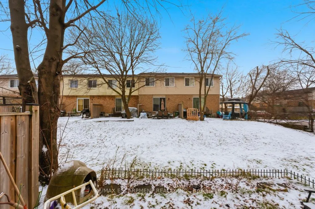 Photo 14 of Unit 2, 262 Kenora Avenue, Hamilton, Kentley — HOMEH
