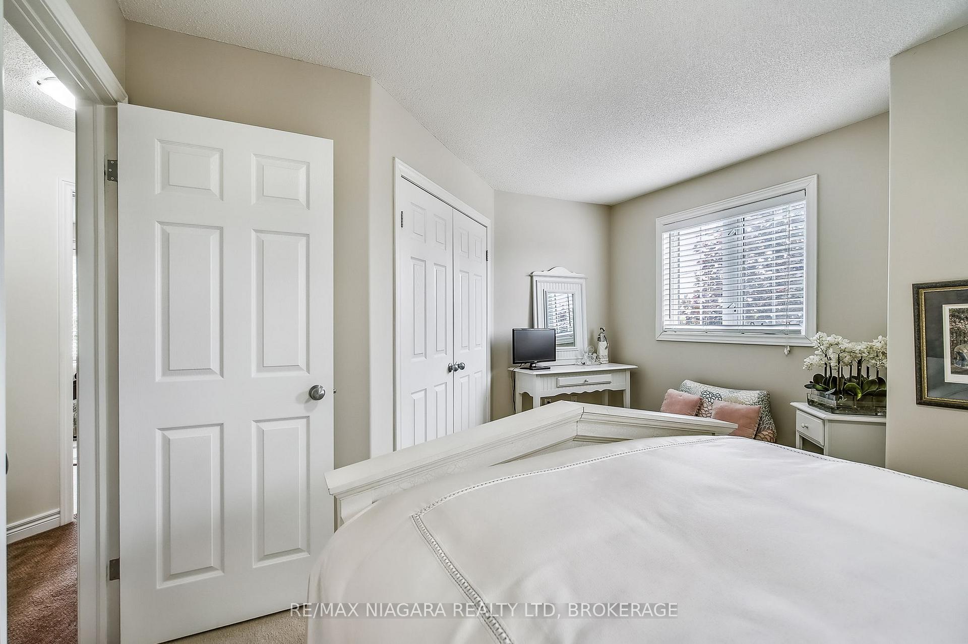 Photo 22 of Unit 16, 5 Liddycoat Lane, Hamilton, Ancaster — HOMEH