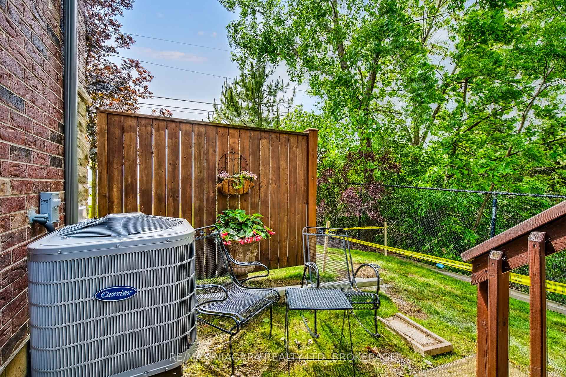 Photo 35 of Unit 16, 5 Liddycoat Lane, Hamilton, Ancaster — HOMEH