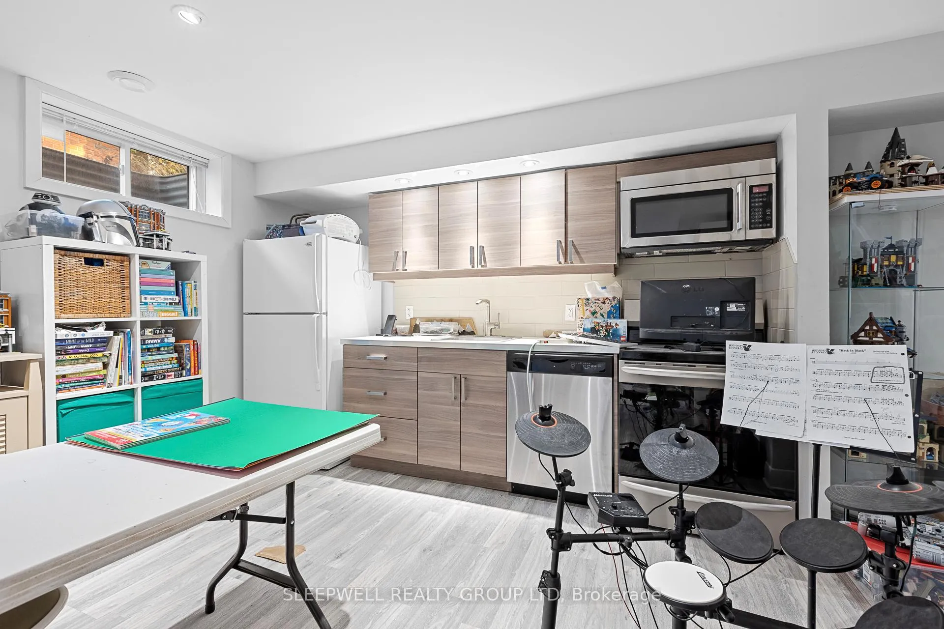 Photo 24 of 1874 Rideau Garden Drive, Ottawa, Ottawa East — HOMEH