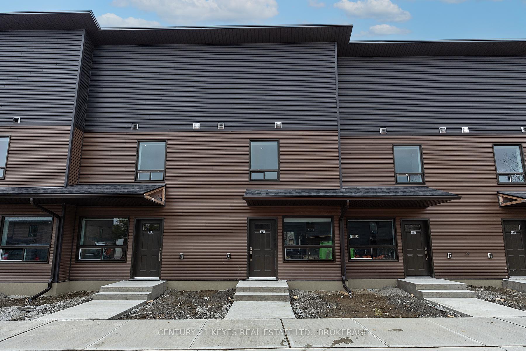 Photo 1 of 775 King Street W, Gananoque — HOMEH