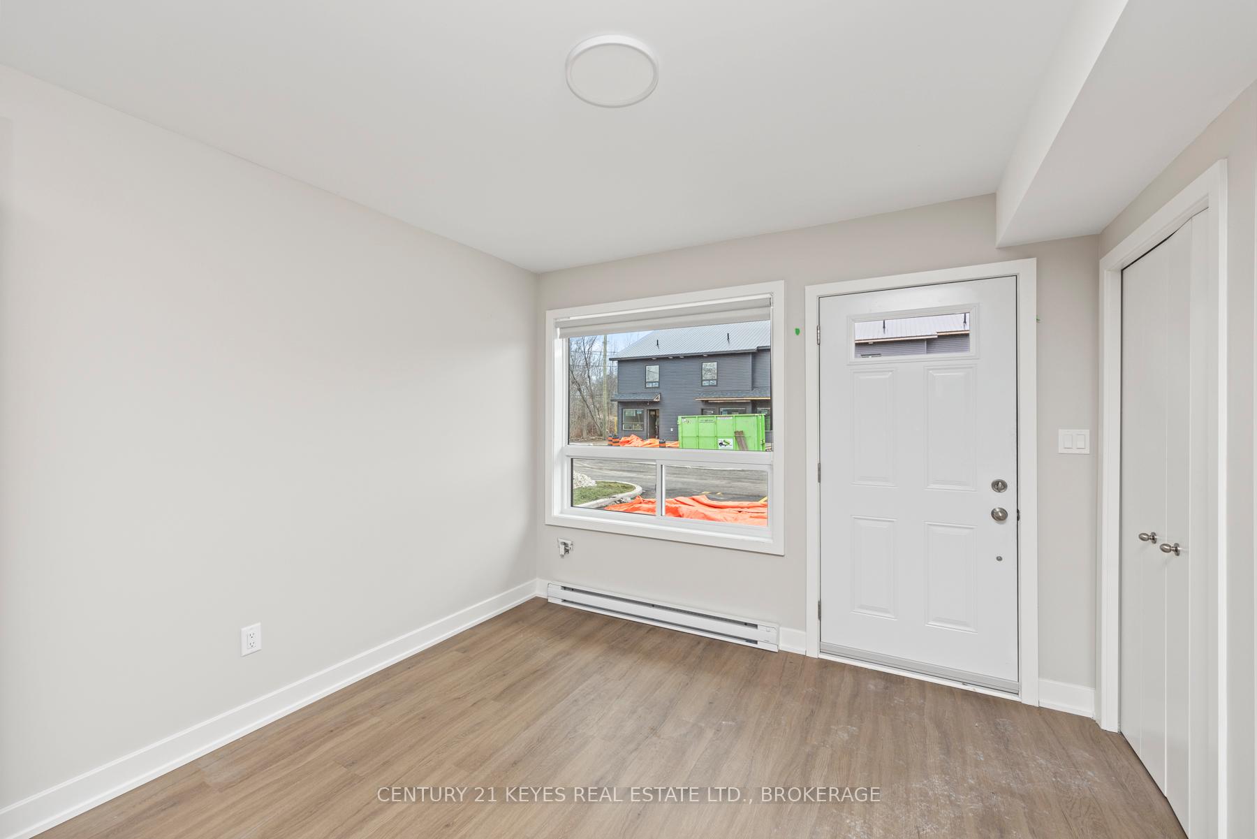 Photo 9 of 775 King Street W, Gananoque — HOMEH