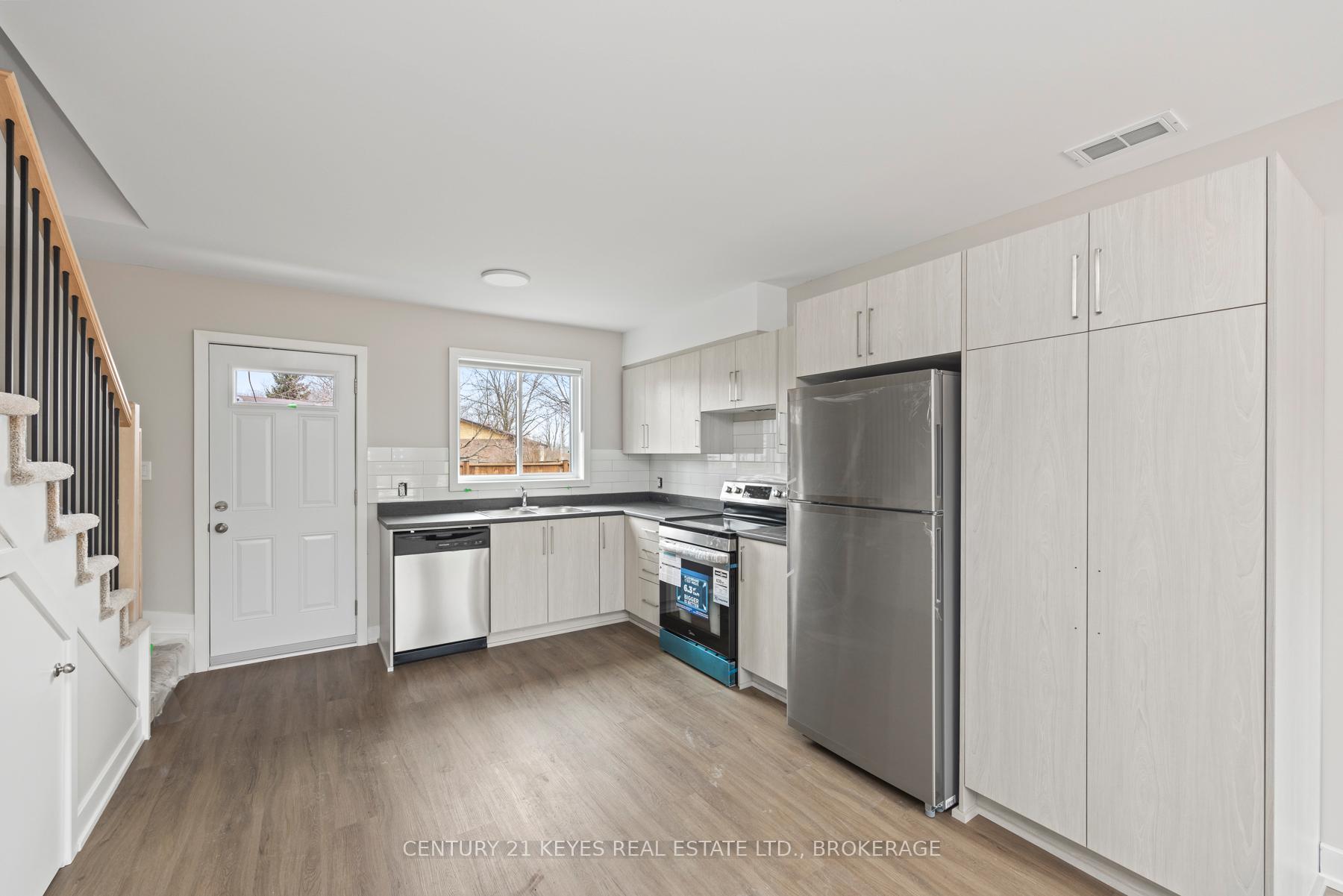 Photo 12 of 775 King Street W, Gananoque — HOMEH