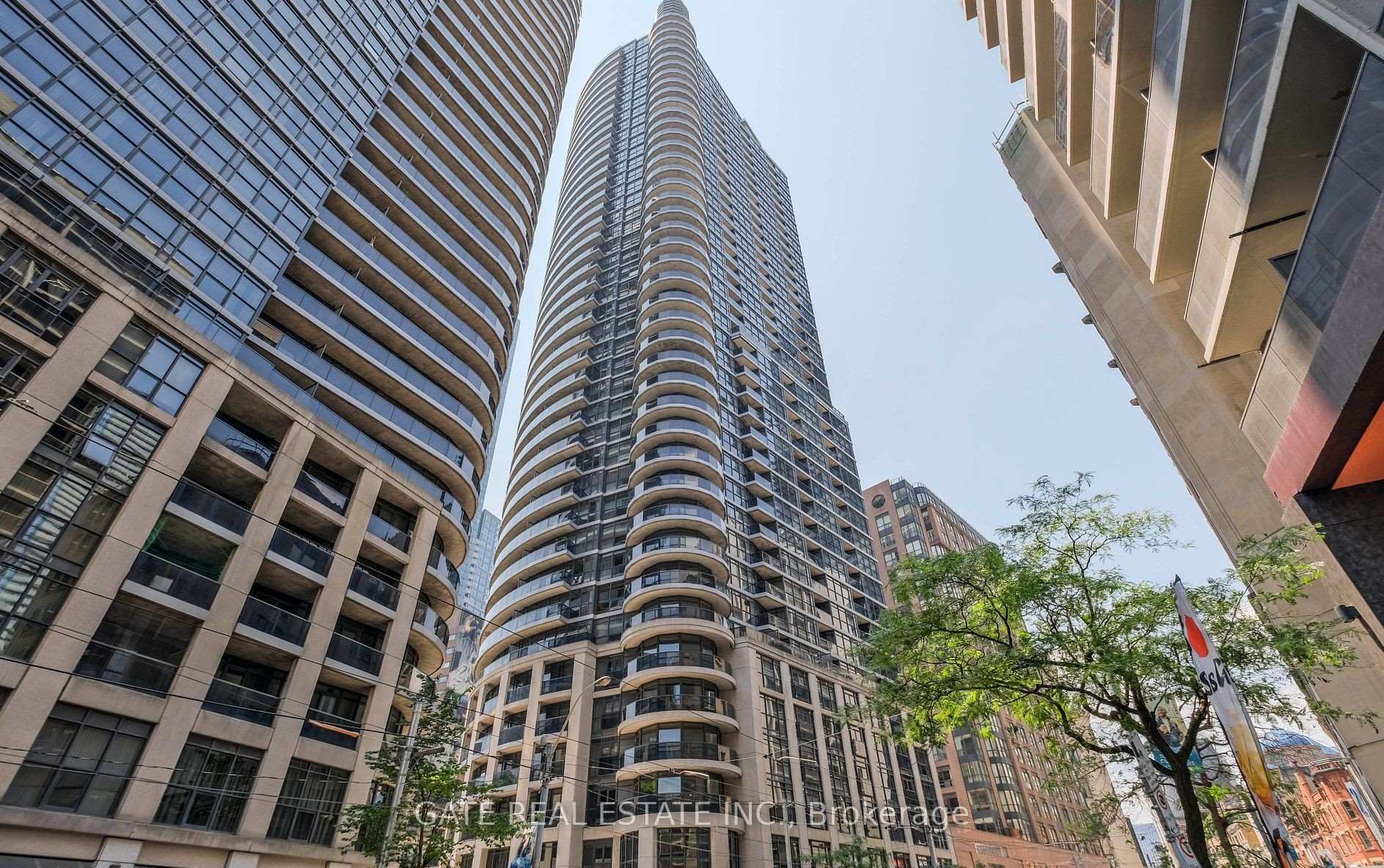 Front of Unit 1705, 21 Carlton Street