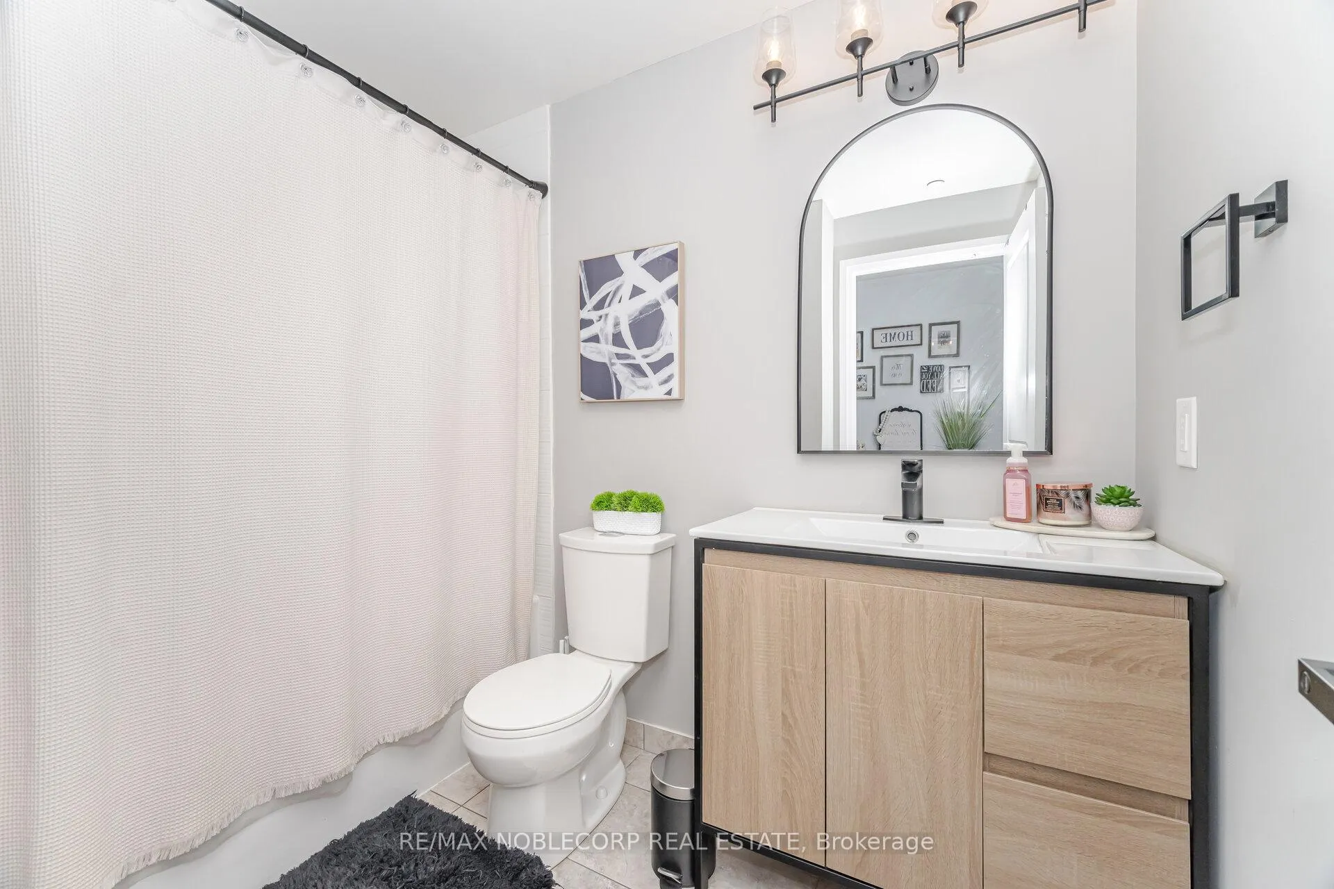 Photo 25 of Unit 1505, 3700 Highway 7 Road, Vaughan, Vaughan Corporate Centre — HOMEH