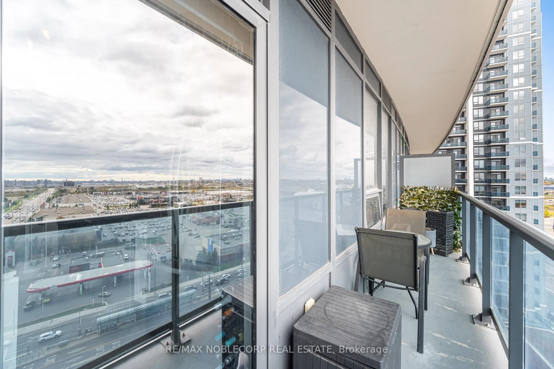 Photo 28 of Unit 1505, 3700 Highway 7 Road, Vaughan, Vaughan Corporate Centre — HOMEH