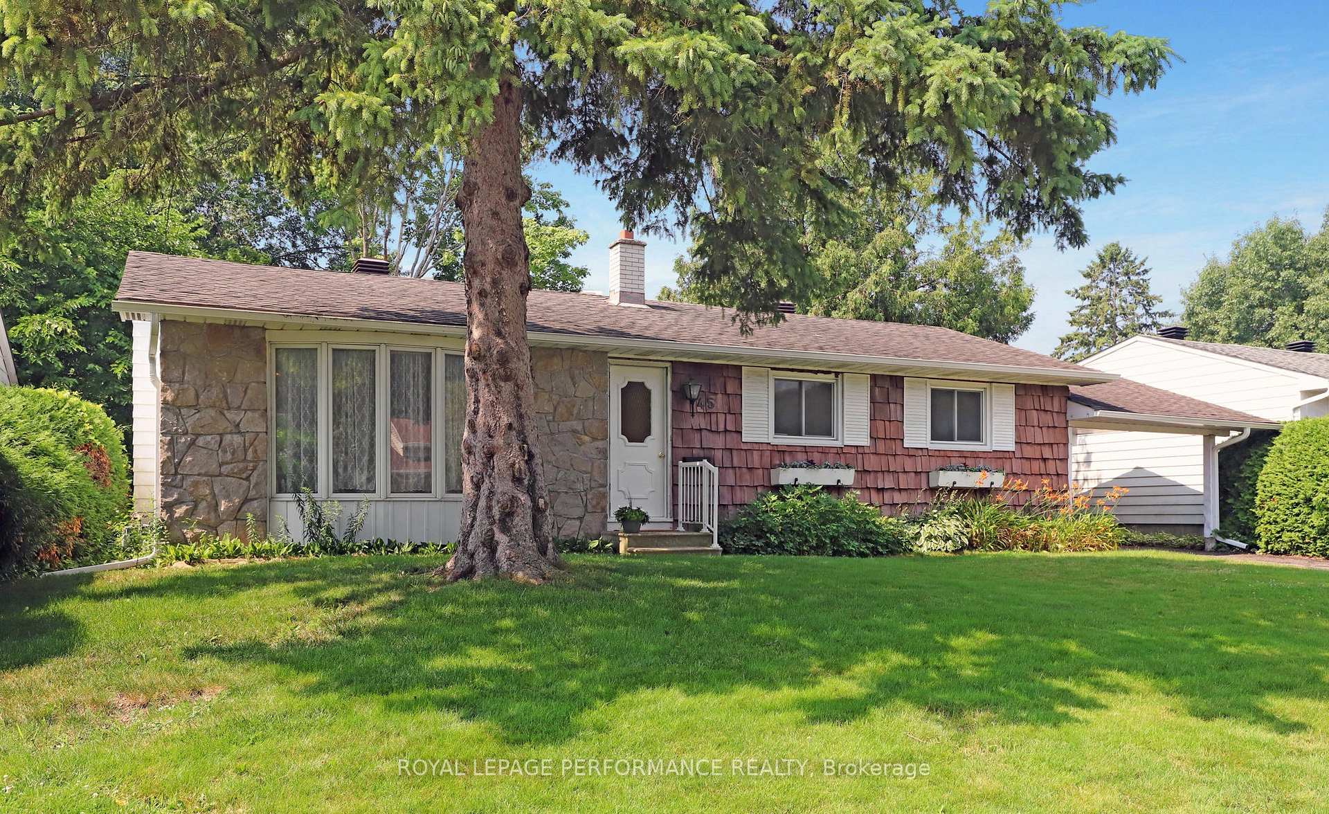 Photo 1 of 45 Keewatin Crescent, Ottawa, Borden Farm/Stewart Farm/Carleton Heights/Parkwood Hills — HOMEH