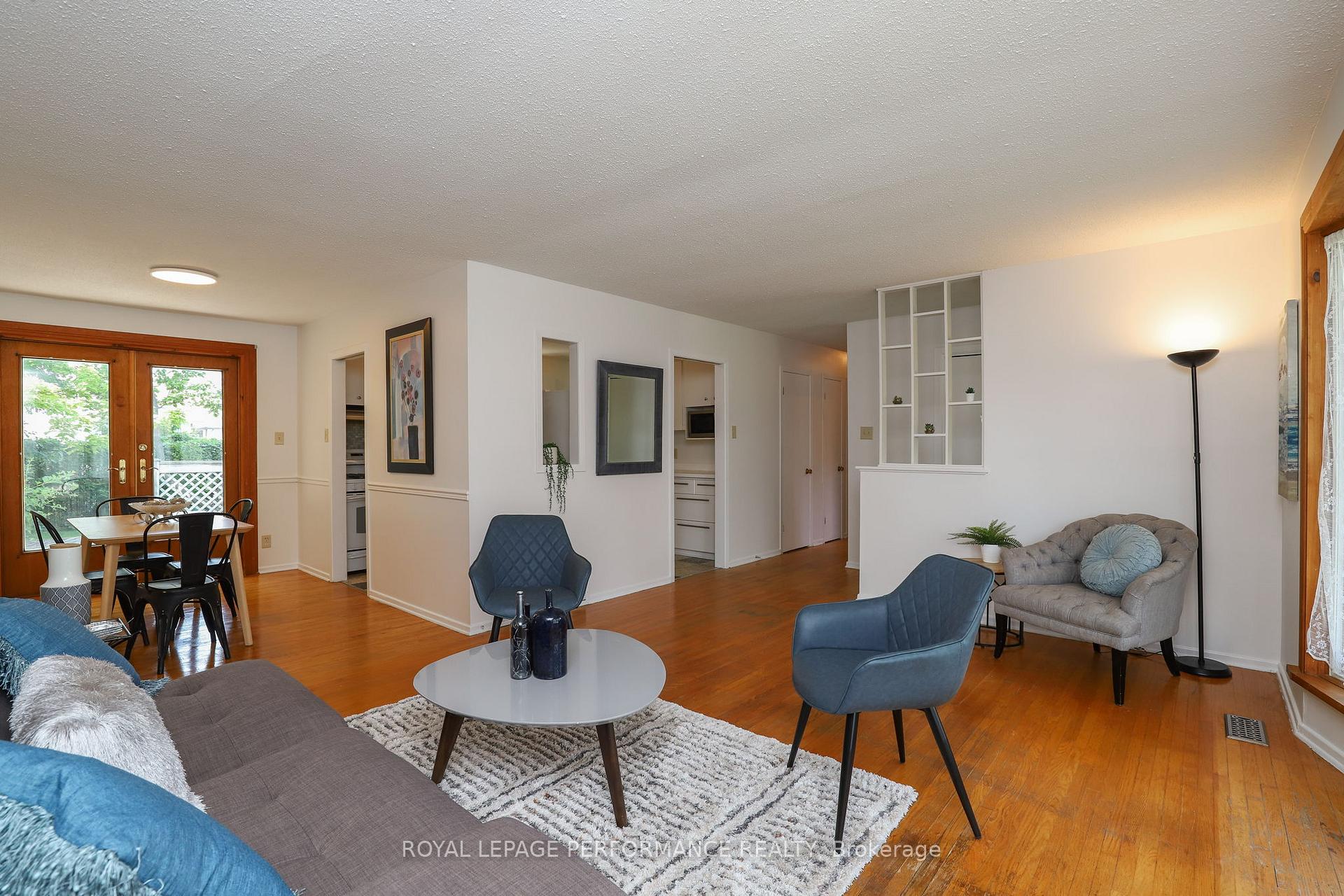 Photo 9 of 45 Keewatin Crescent, Ottawa, Borden Farm/Stewart Farm/Carleton Heights/Parkwood Hills — HOMEH