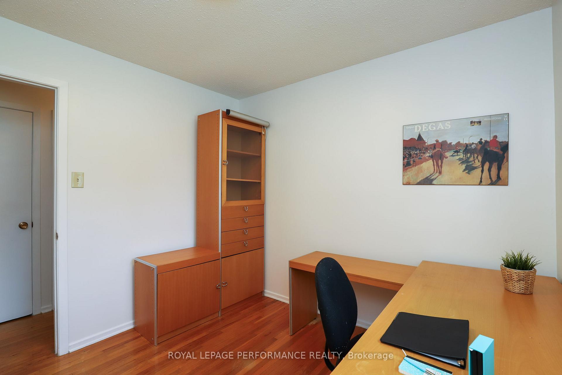 Photo 23 of 45 Keewatin Crescent, Ottawa, Borden Farm/Stewart Farm/Carleton Heights/Parkwood Hills — HOMEH