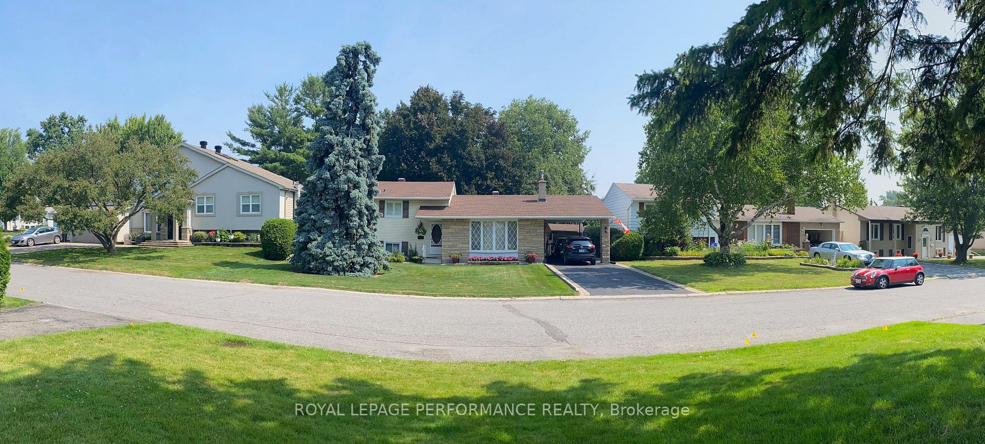 Photo 32 of 45 Keewatin Crescent, Ottawa, Borden Farm/Stewart Farm/Carleton Heights/Parkwood Hills — HOMEH