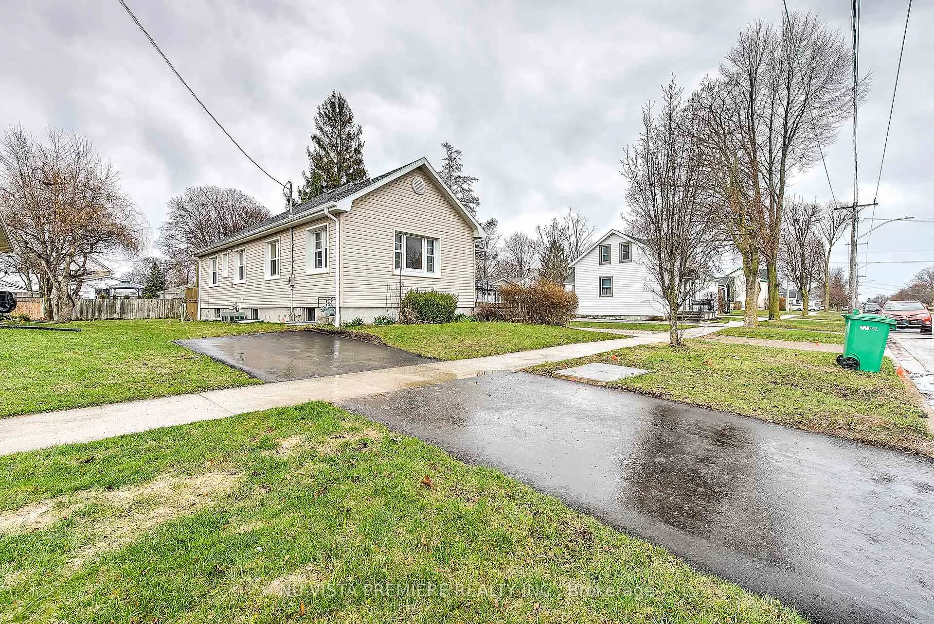 Photo 5 of 161 South Street S, Goderich, Goderich (Town) — HOMEH