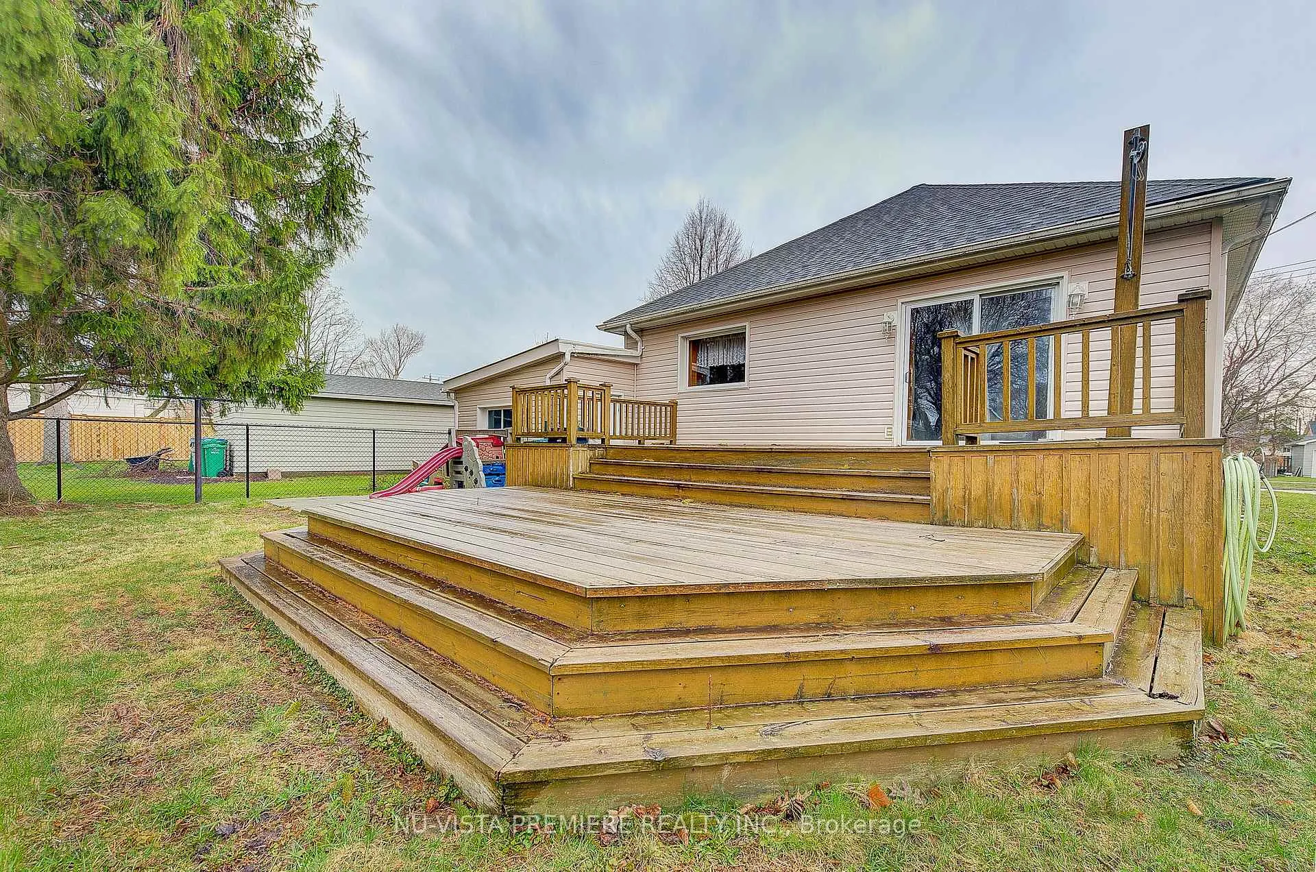 Photo 25 of 161 South Street S, Goderich, Goderich (Town) — HOMEH