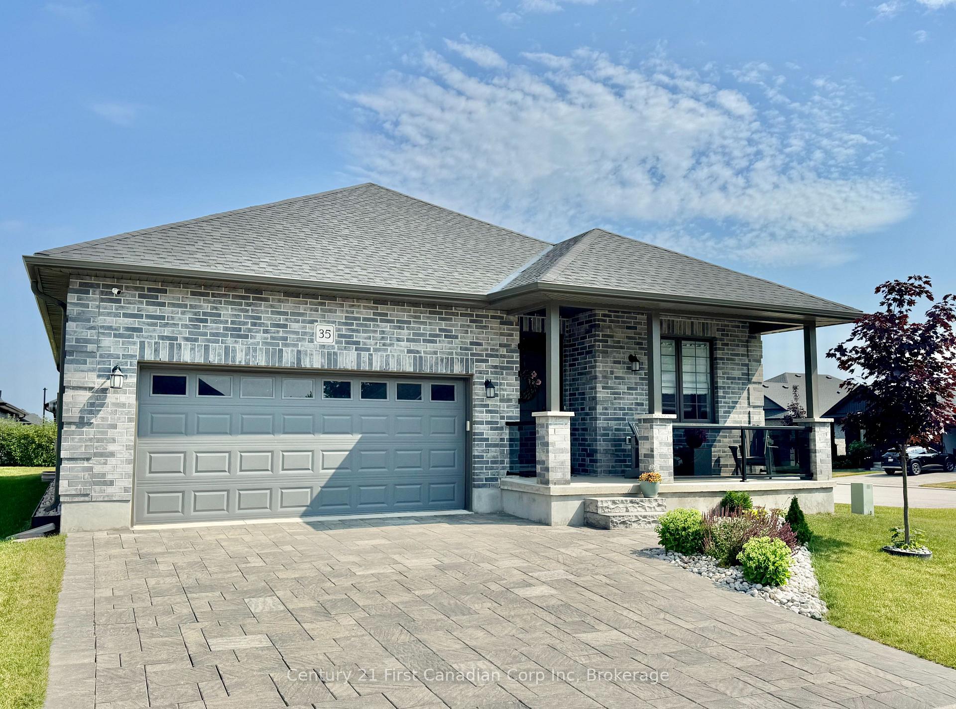 Front of Unit 35, 121 Robin Ridge Drive
