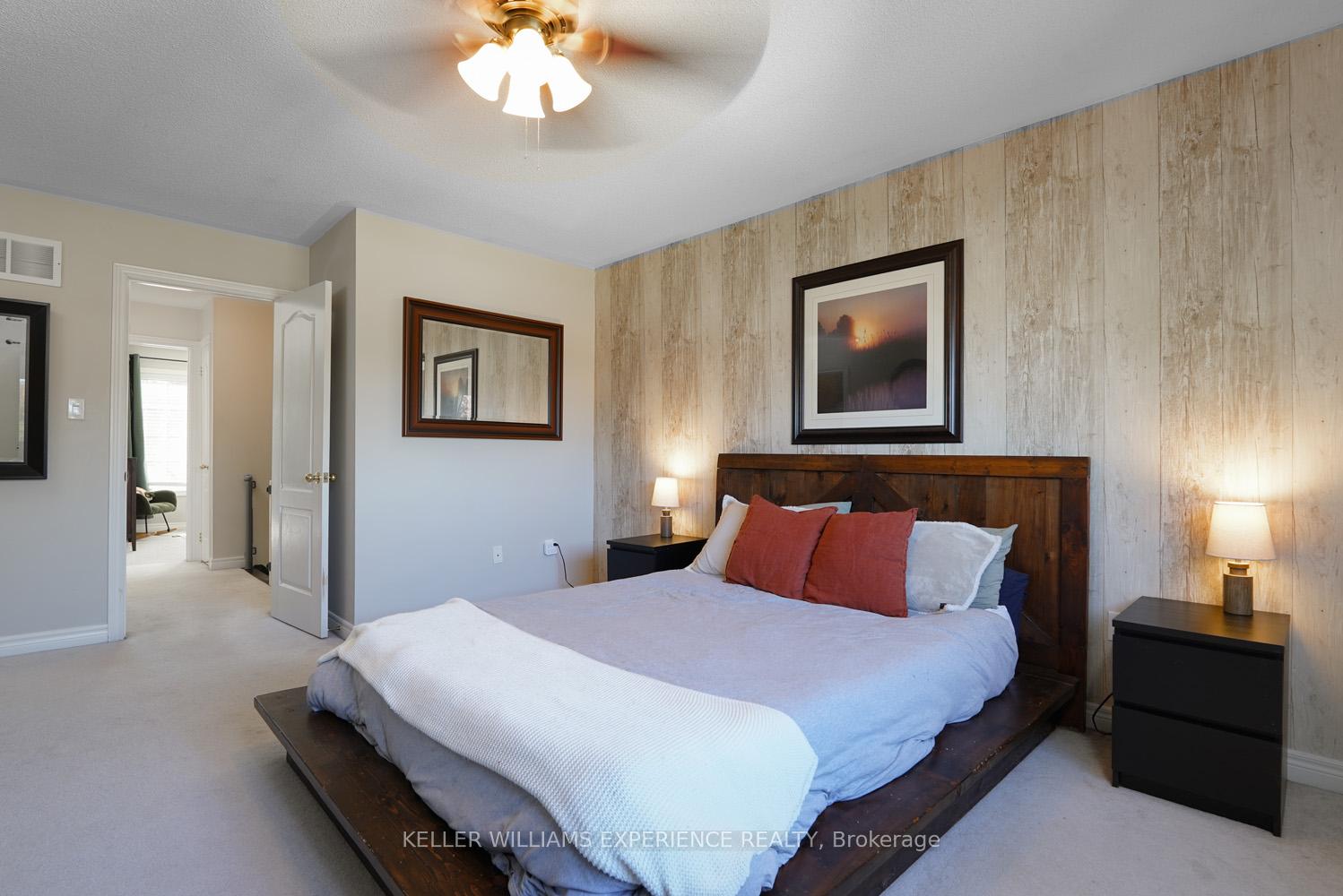 Photo 16 of Unit 2, 1087 Brook Gardens Marsh, Newmarket, Huron Heights-Leslie Valley — HOMEH